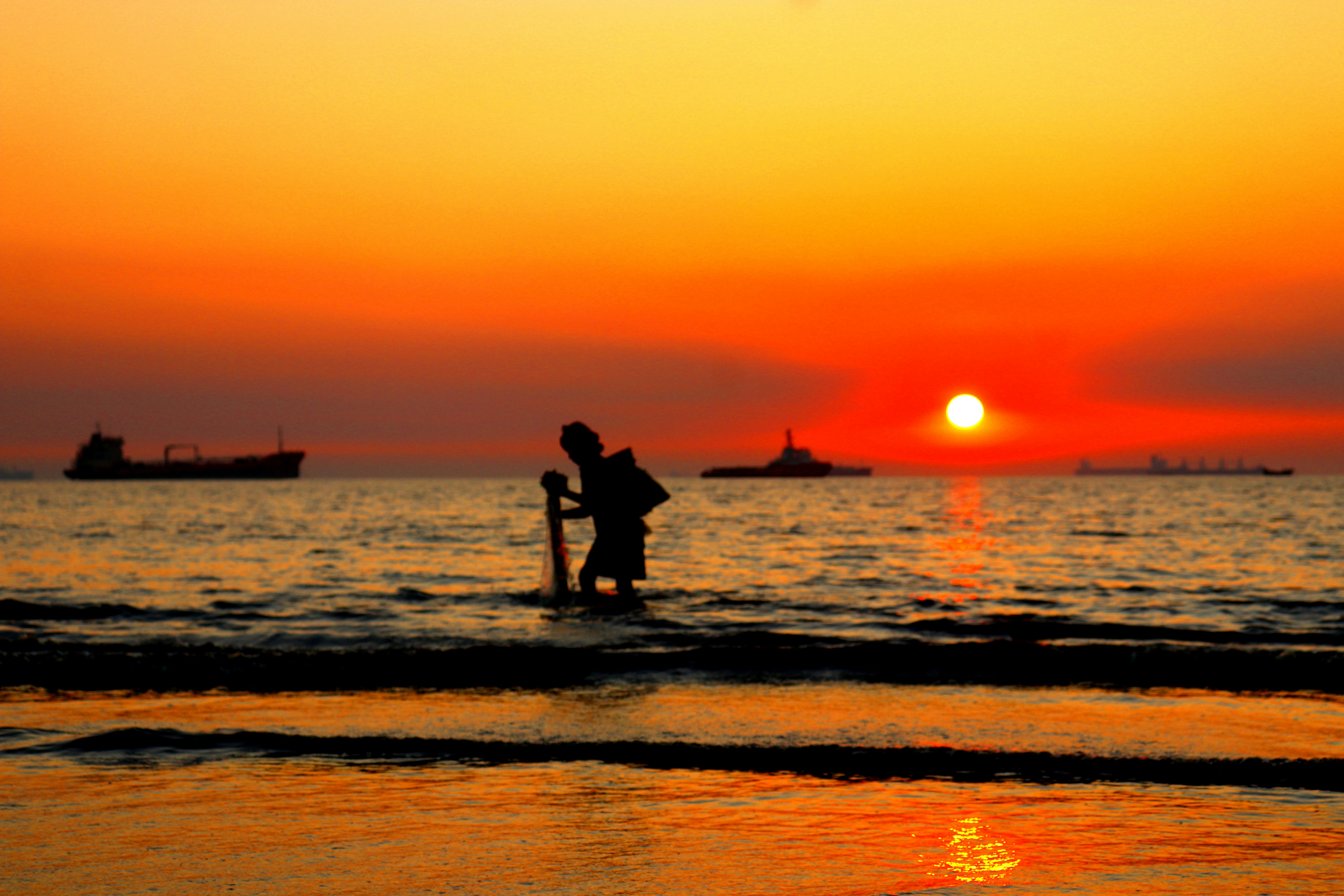 Photo by rahimsaikat