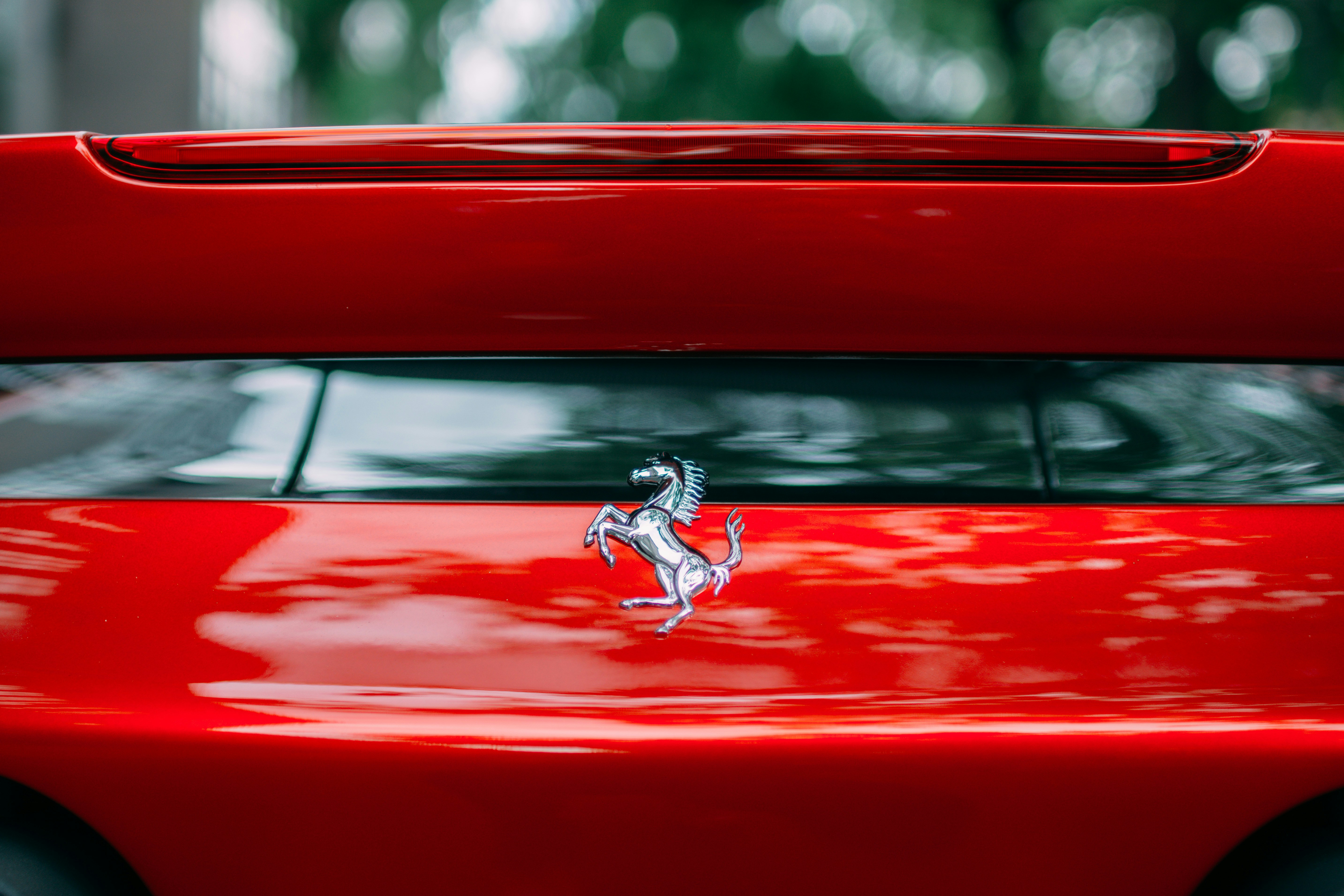 Ferrari prancing horse emblem 