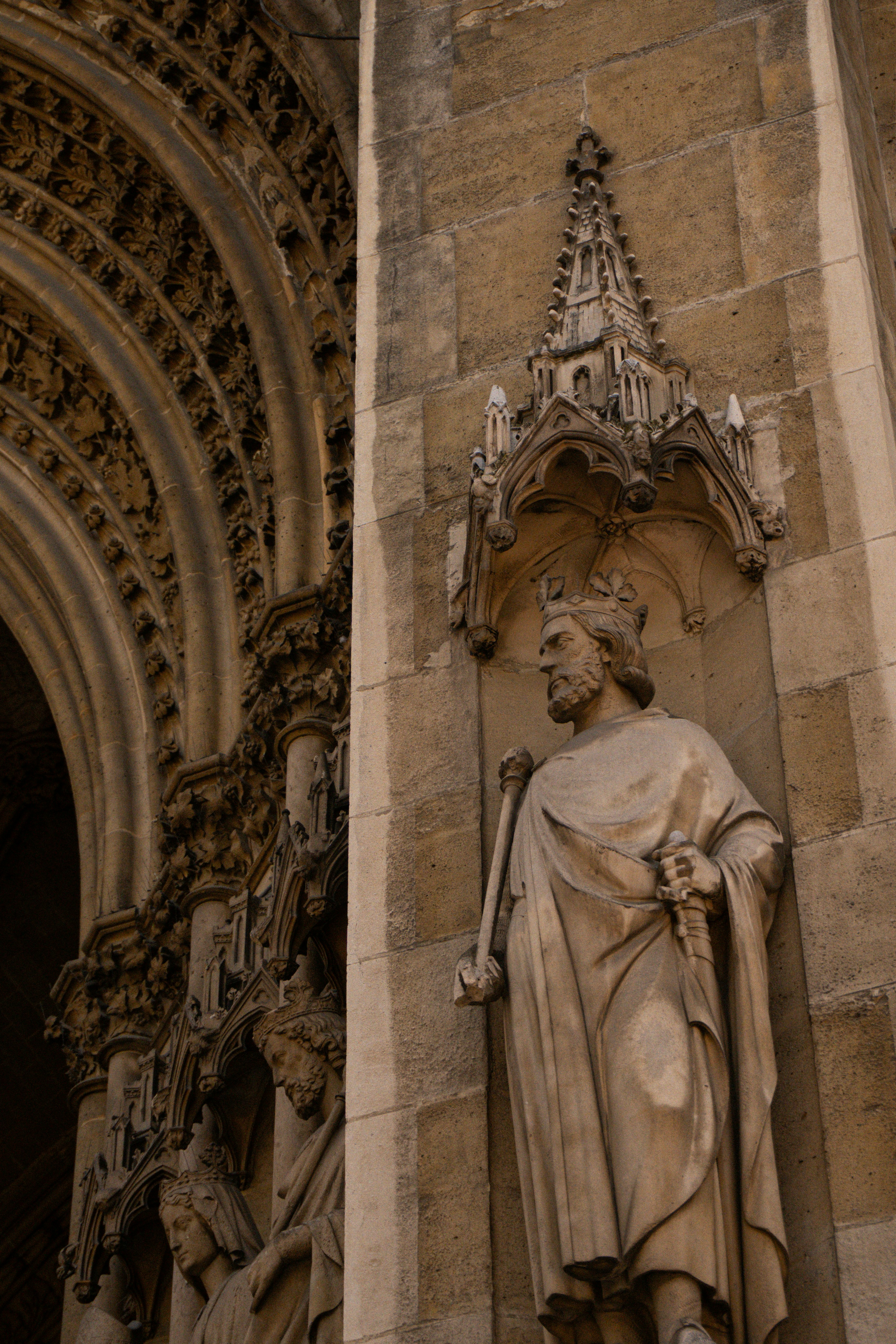 King And Cardinal Menu