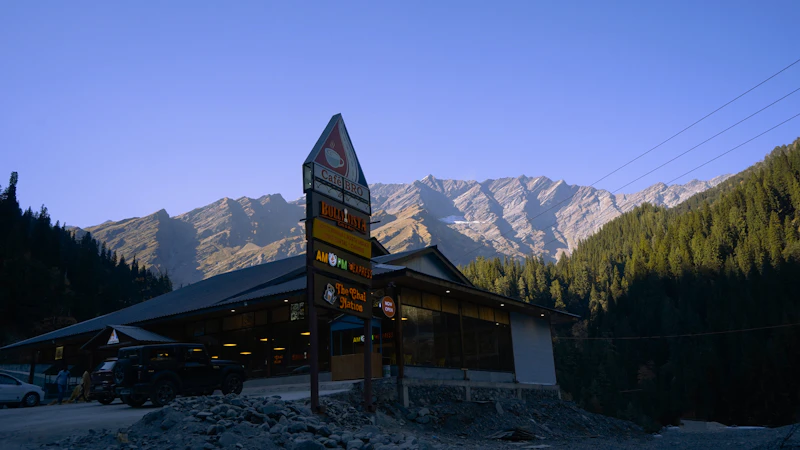Best Affordable Bars in Manali Where You Can Actually Afford a Round