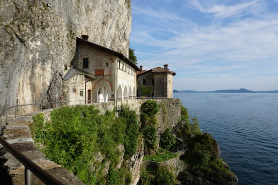 parduodami namai Italijoje