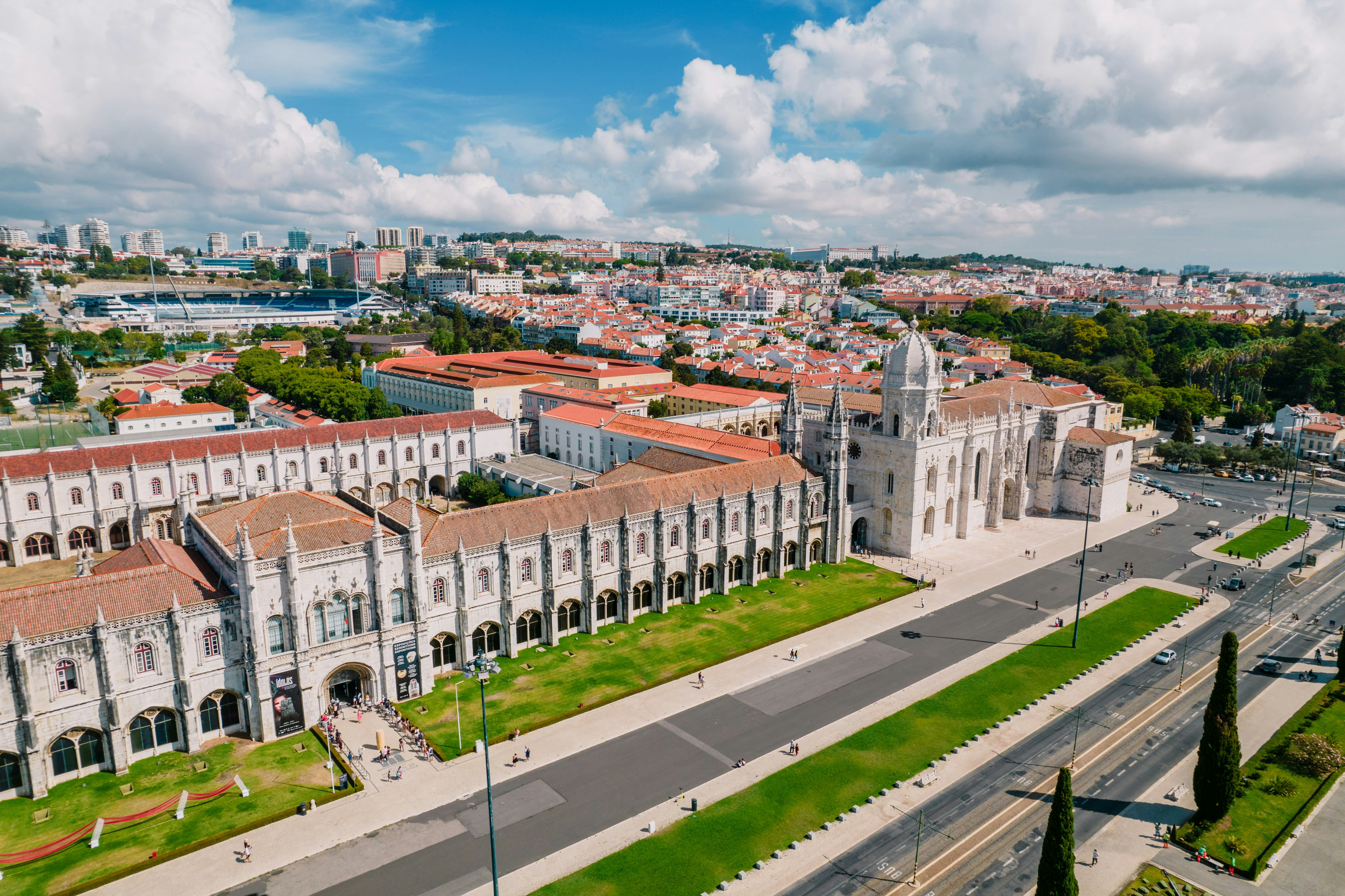 An aerial view of a large building in a city
