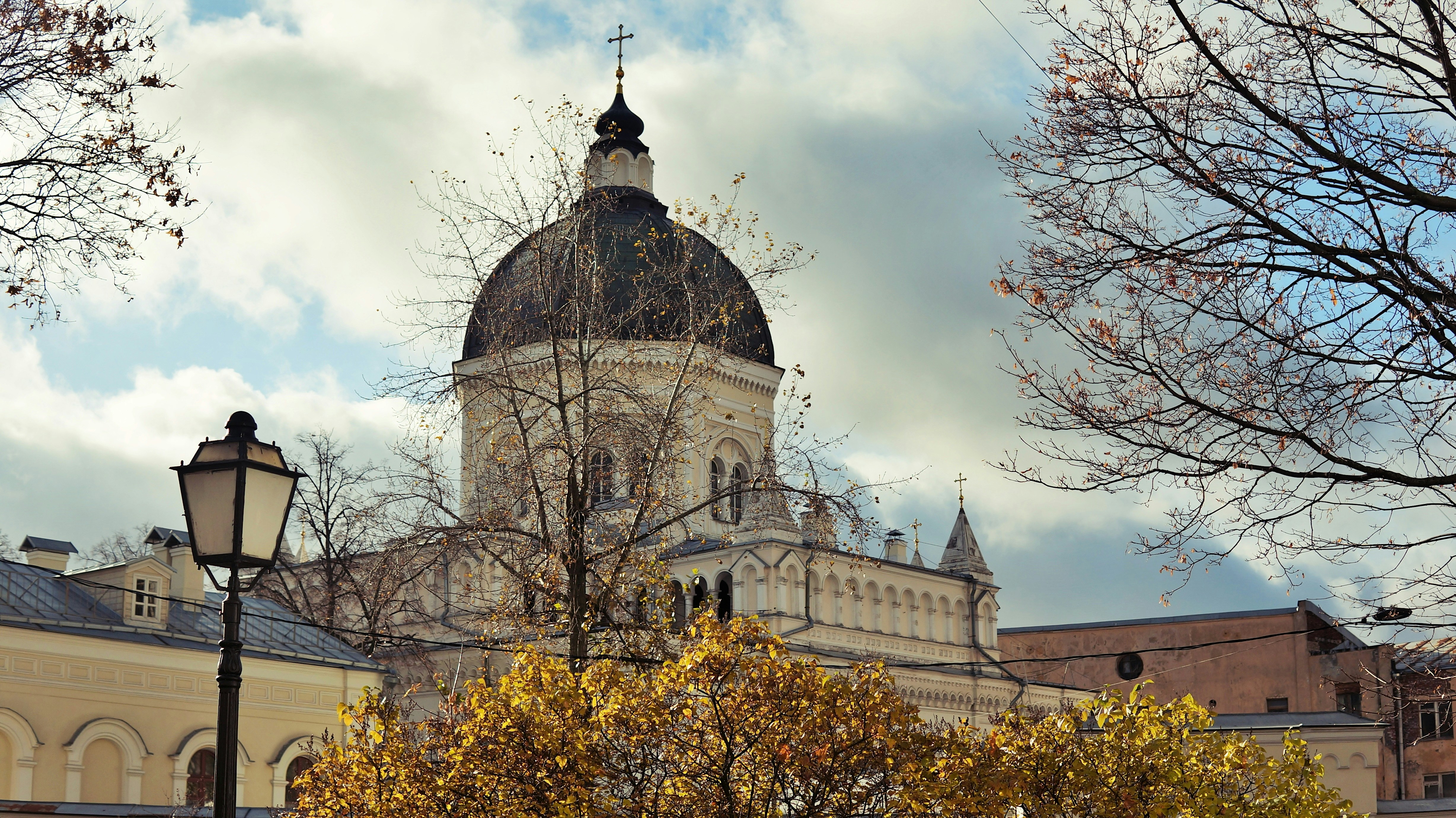 A large building with a dome on top of it