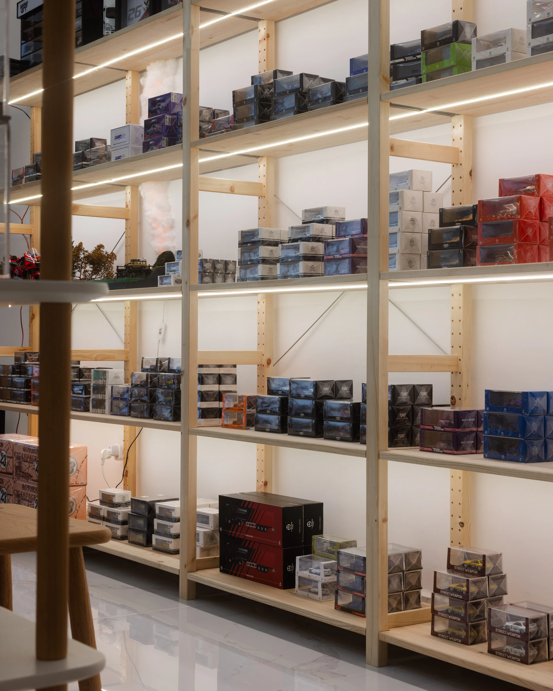 A room filled with lots of shelves filled with boxes