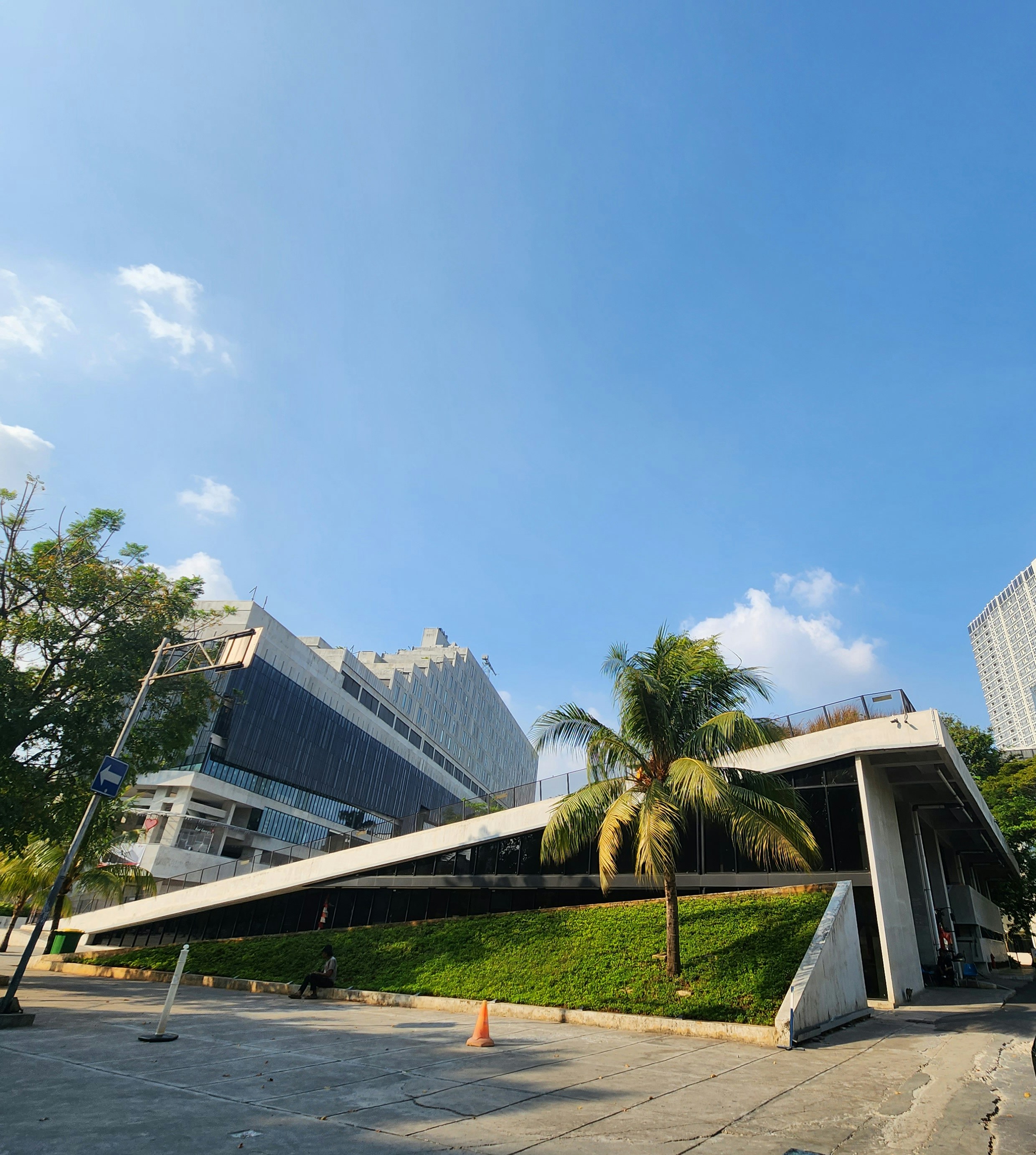 photo-1731828023372-15a69b731ed6?ixid=M3