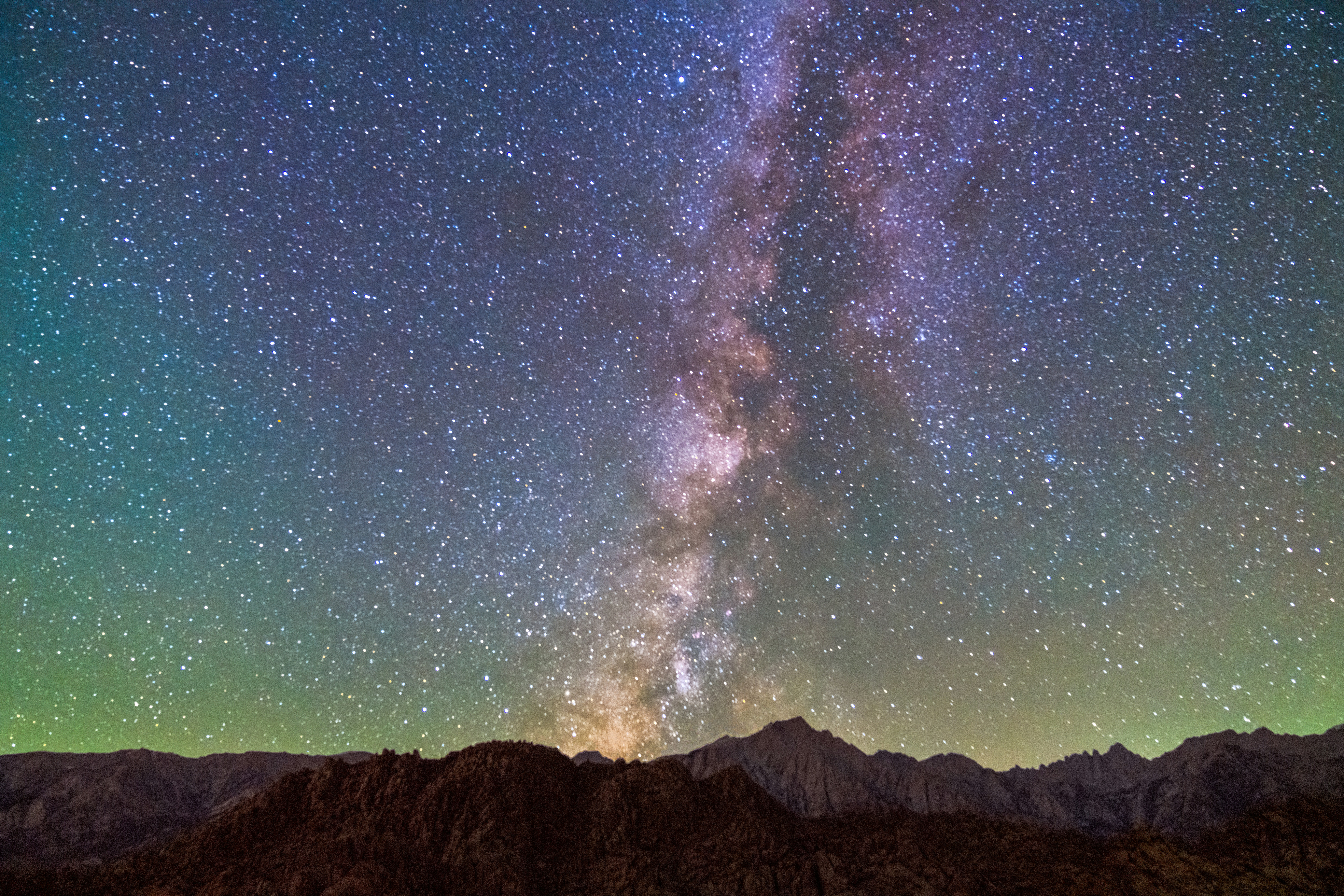A view of the night sky with the milky in the background