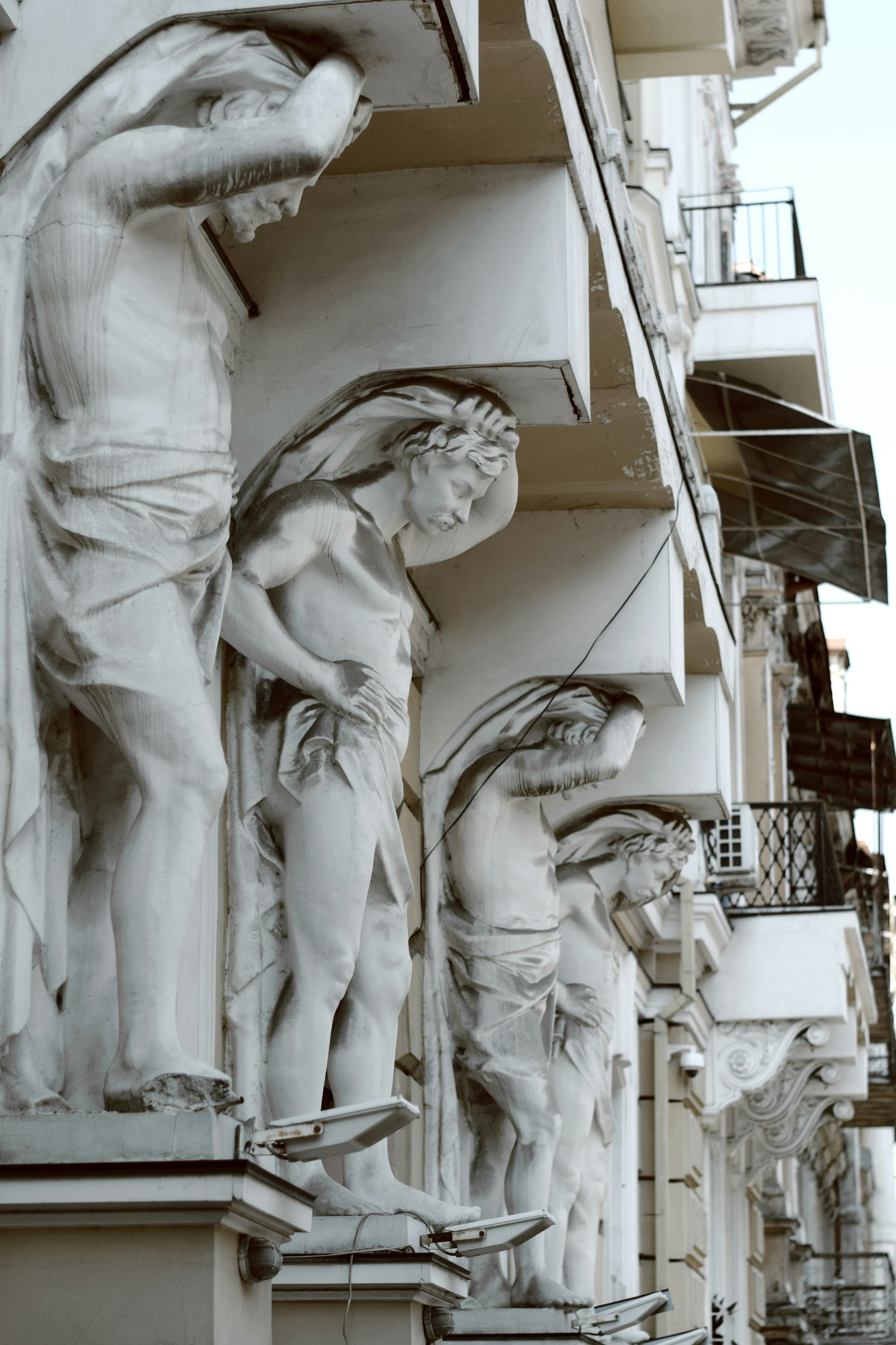 Photo by karynaviktori