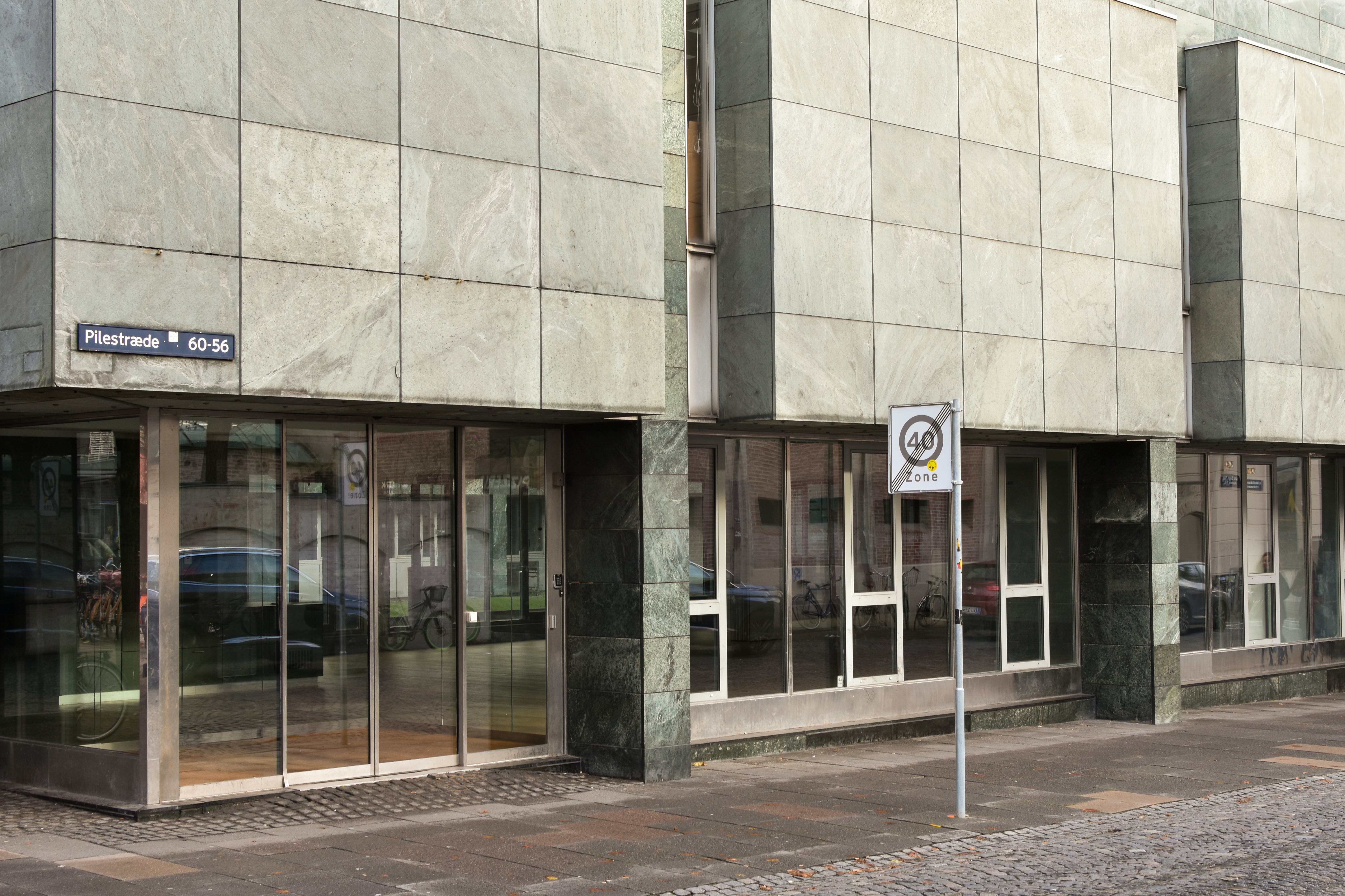 A building that has a bunch of windows on it