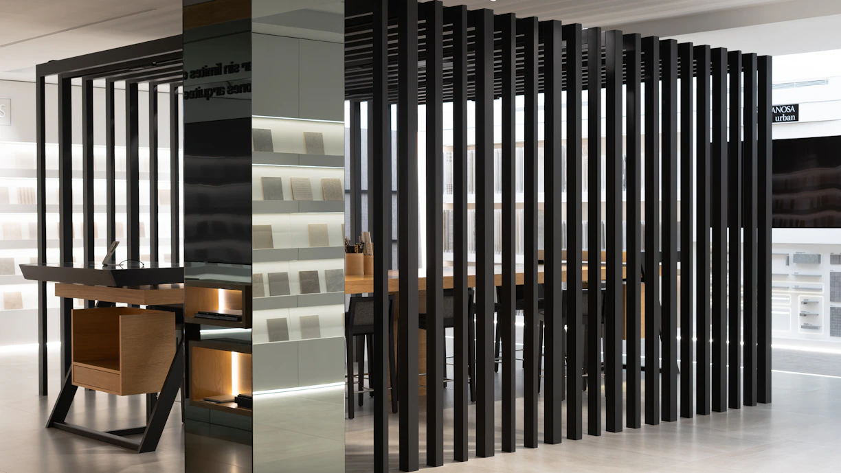A room that has a bunch of metal bars on it