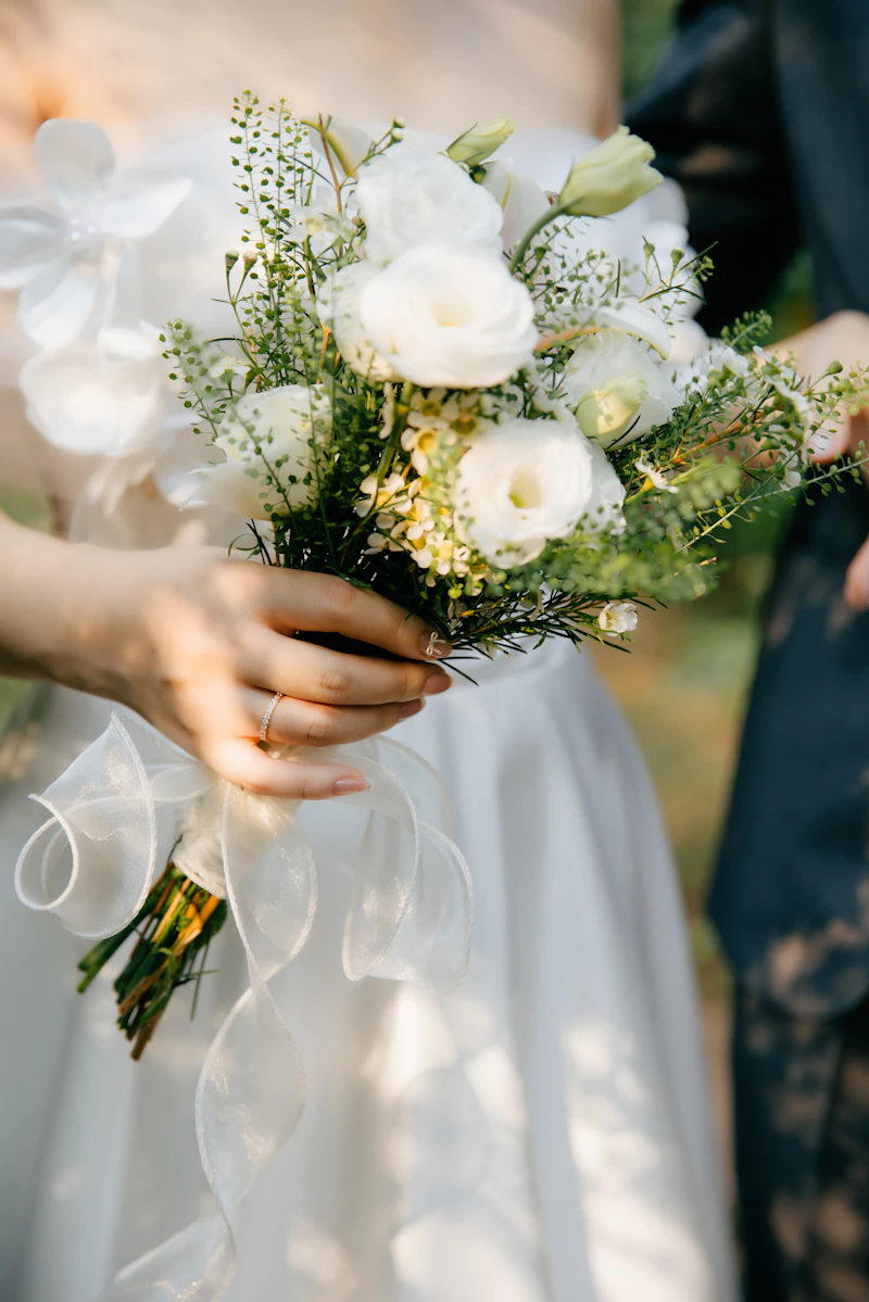 A florist’s guide to seasonal wedding flowers