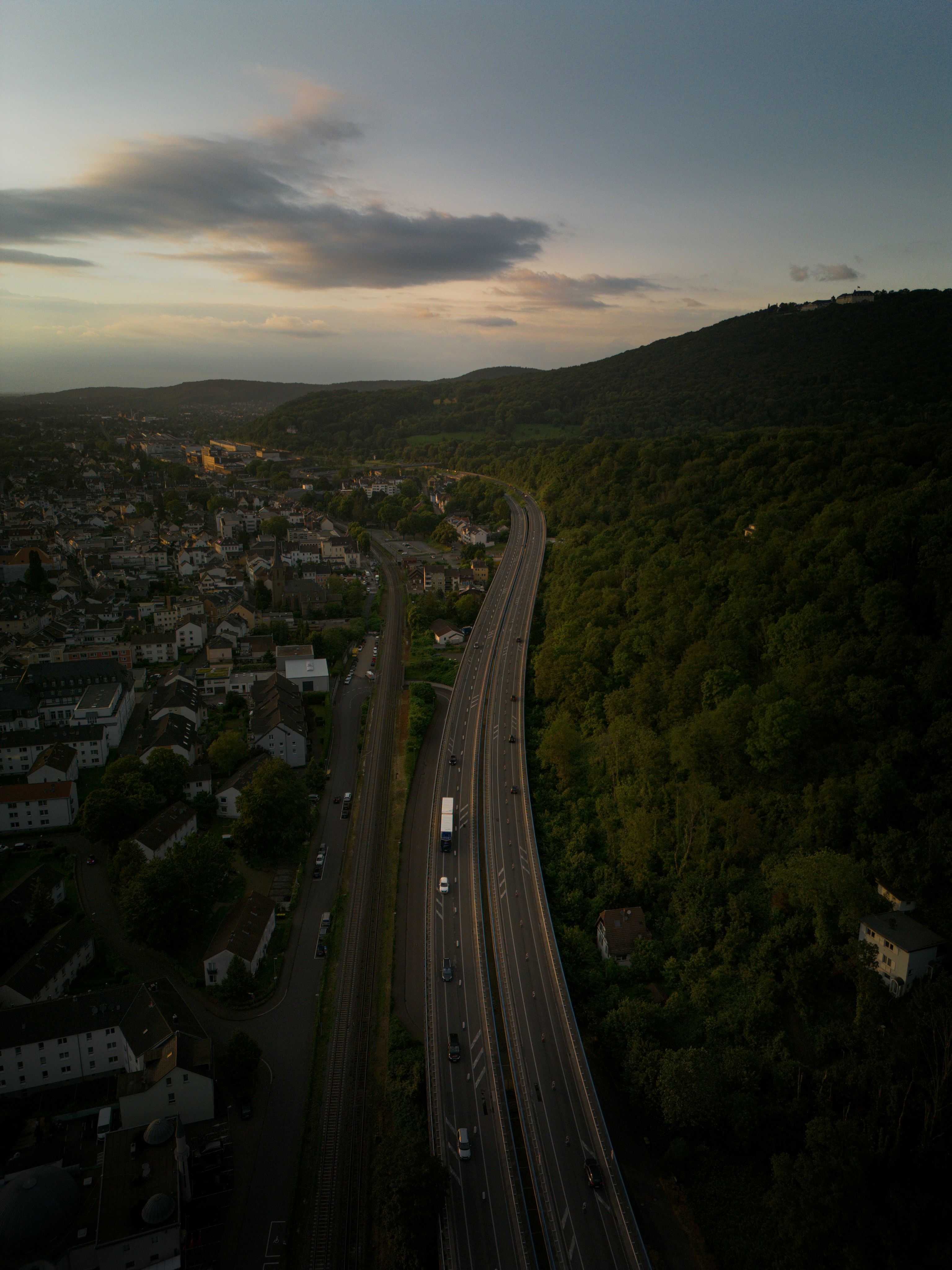 Photo by lursumr