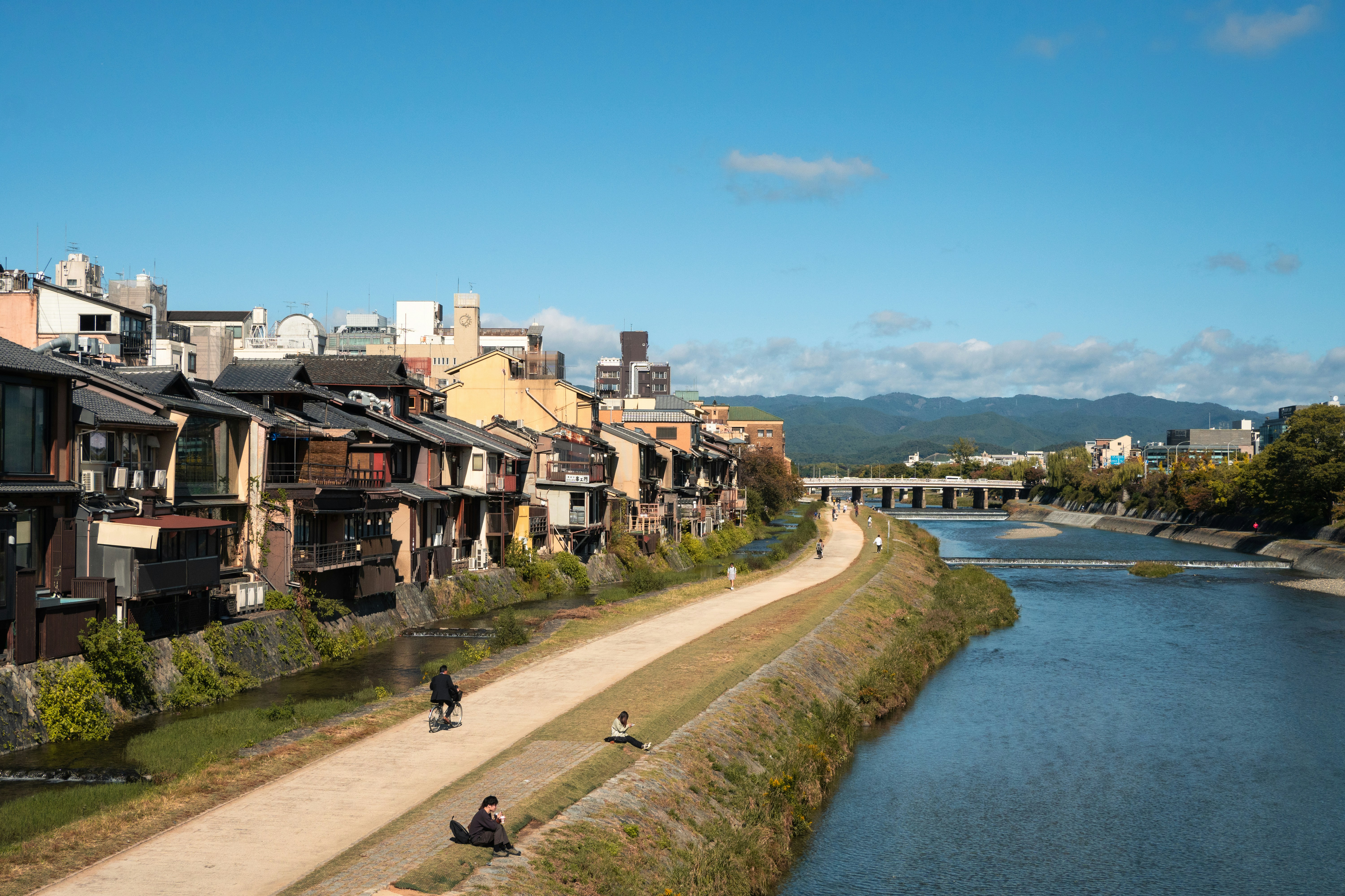 일본 단풍 혼행, 뚜벅이 교토 vs 렌터카 홋카이도? 솔직 비교