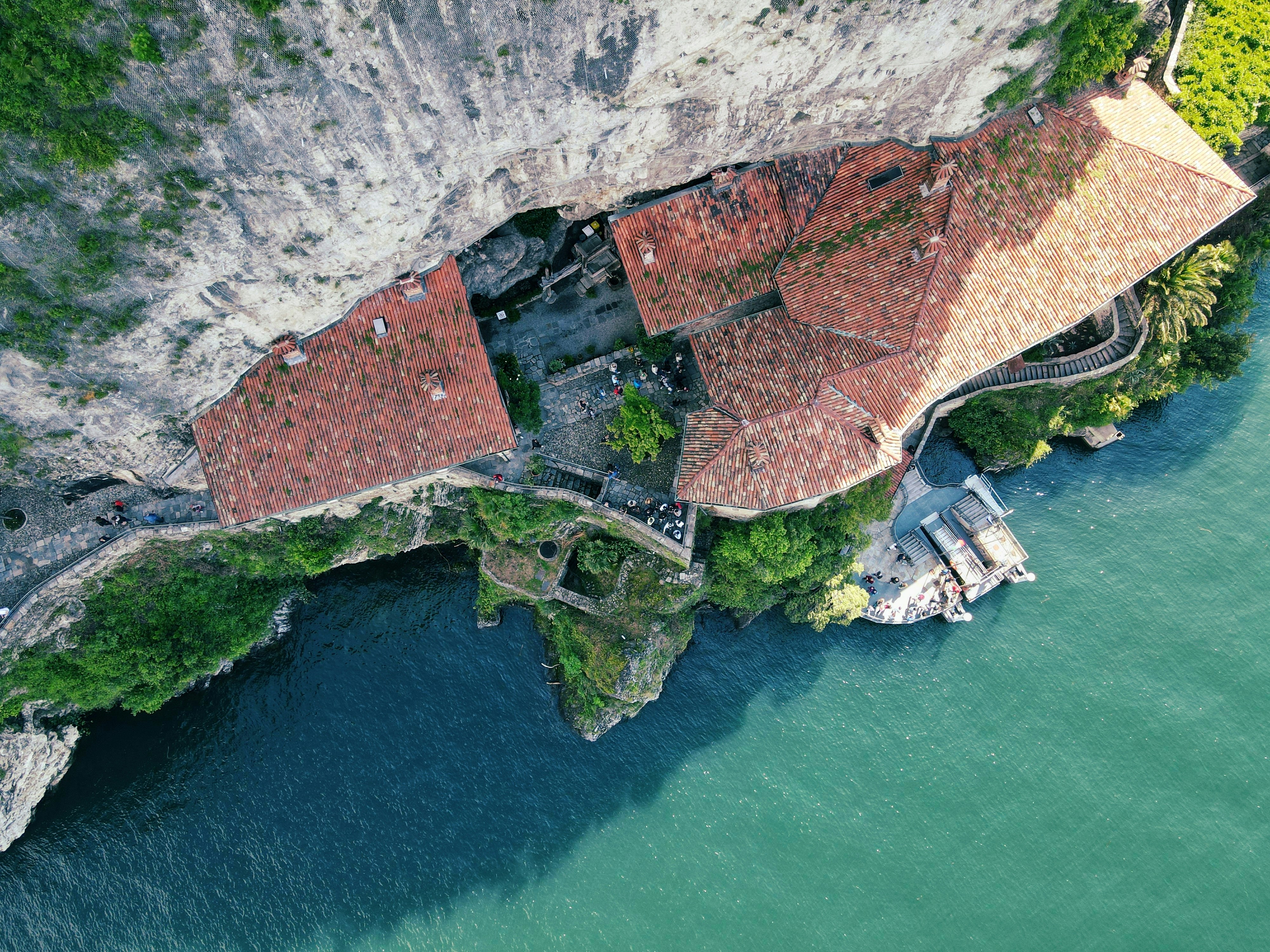 Vista aerea dell'eremo di Santa Cristina