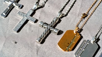A bunch of necklaces that are on a table