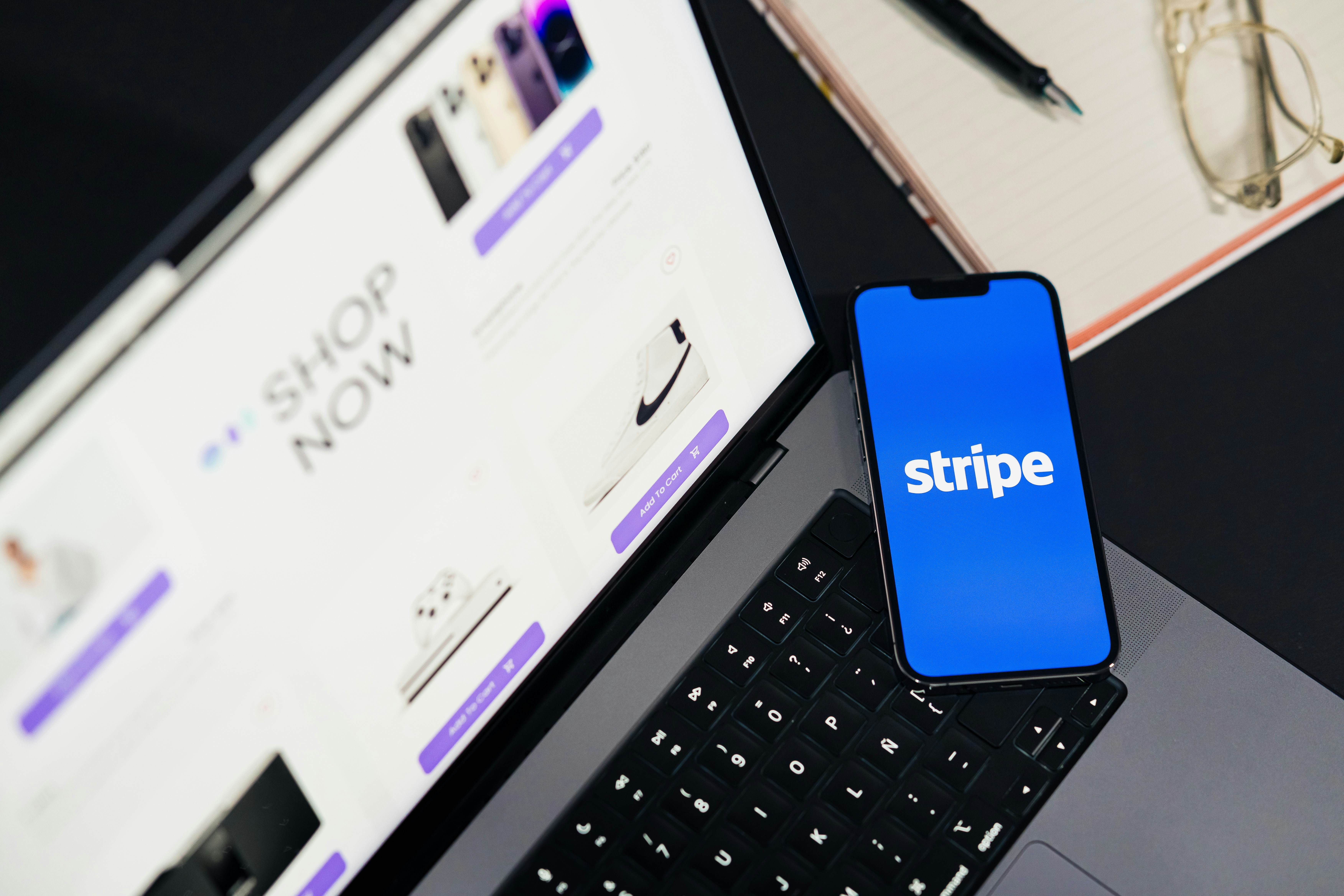 Squarefeet e-commerce platform showing product catalog and shopping interface