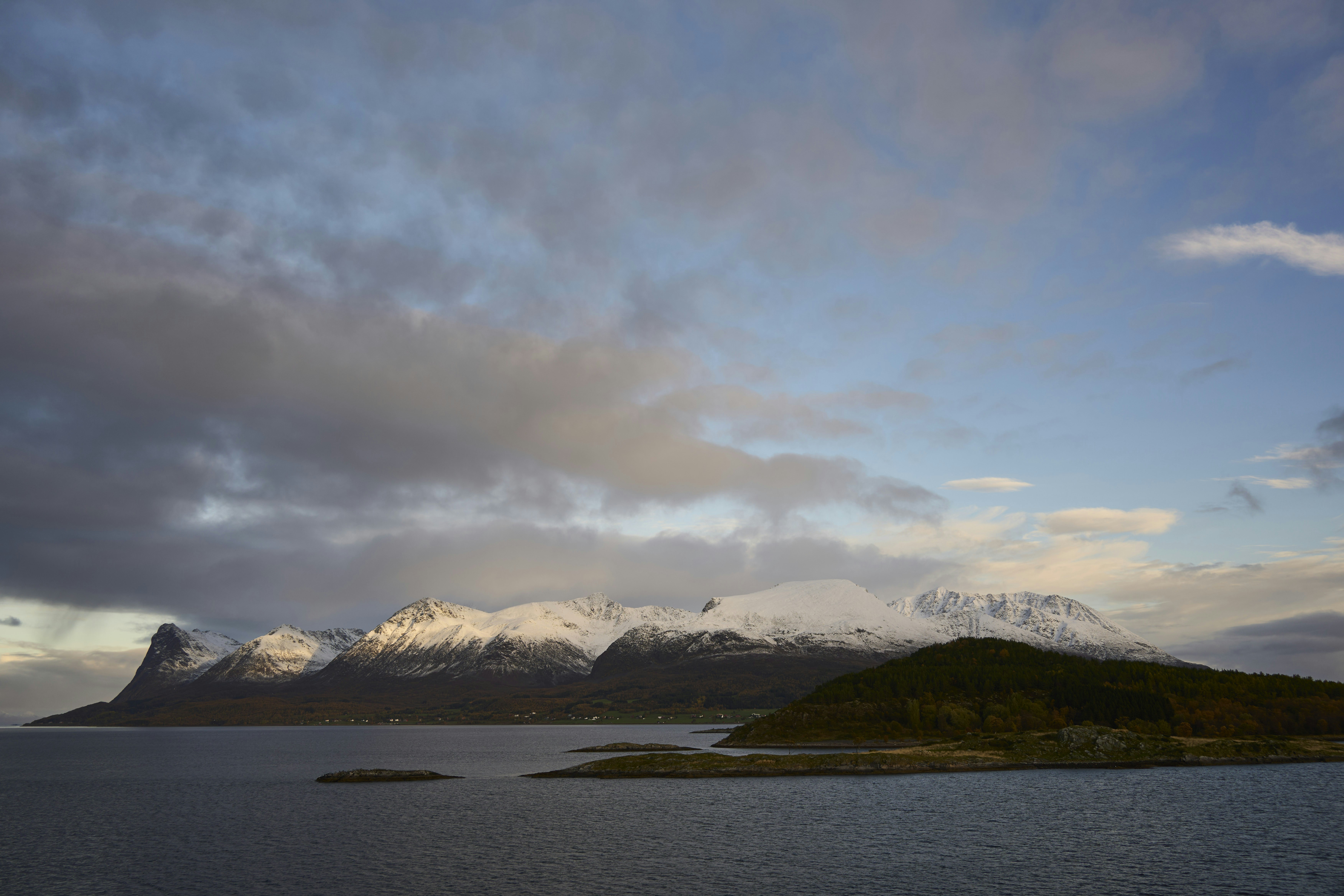 Photo by wolfgang_hasselmann