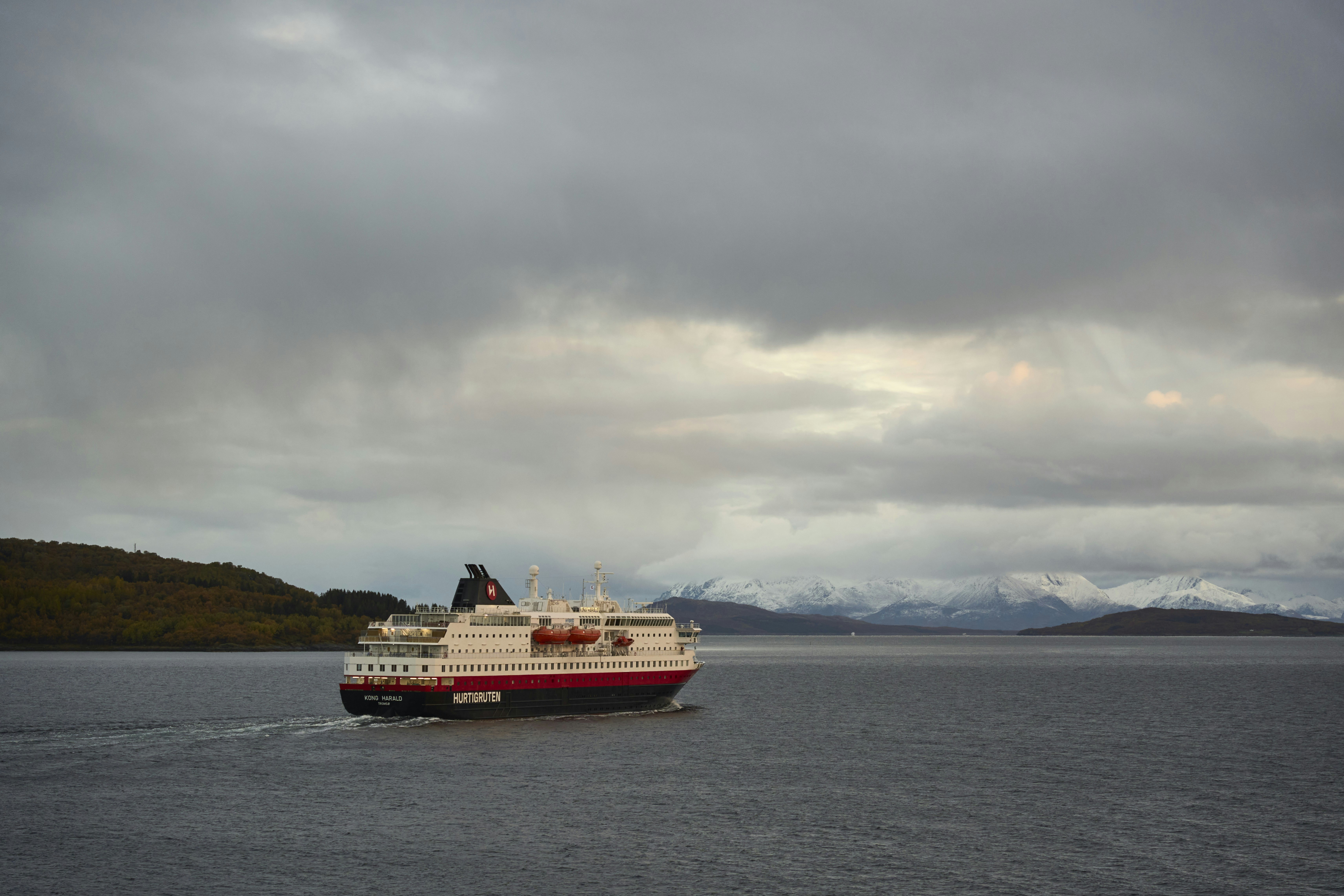 Photo by wolfgang_hasselmann