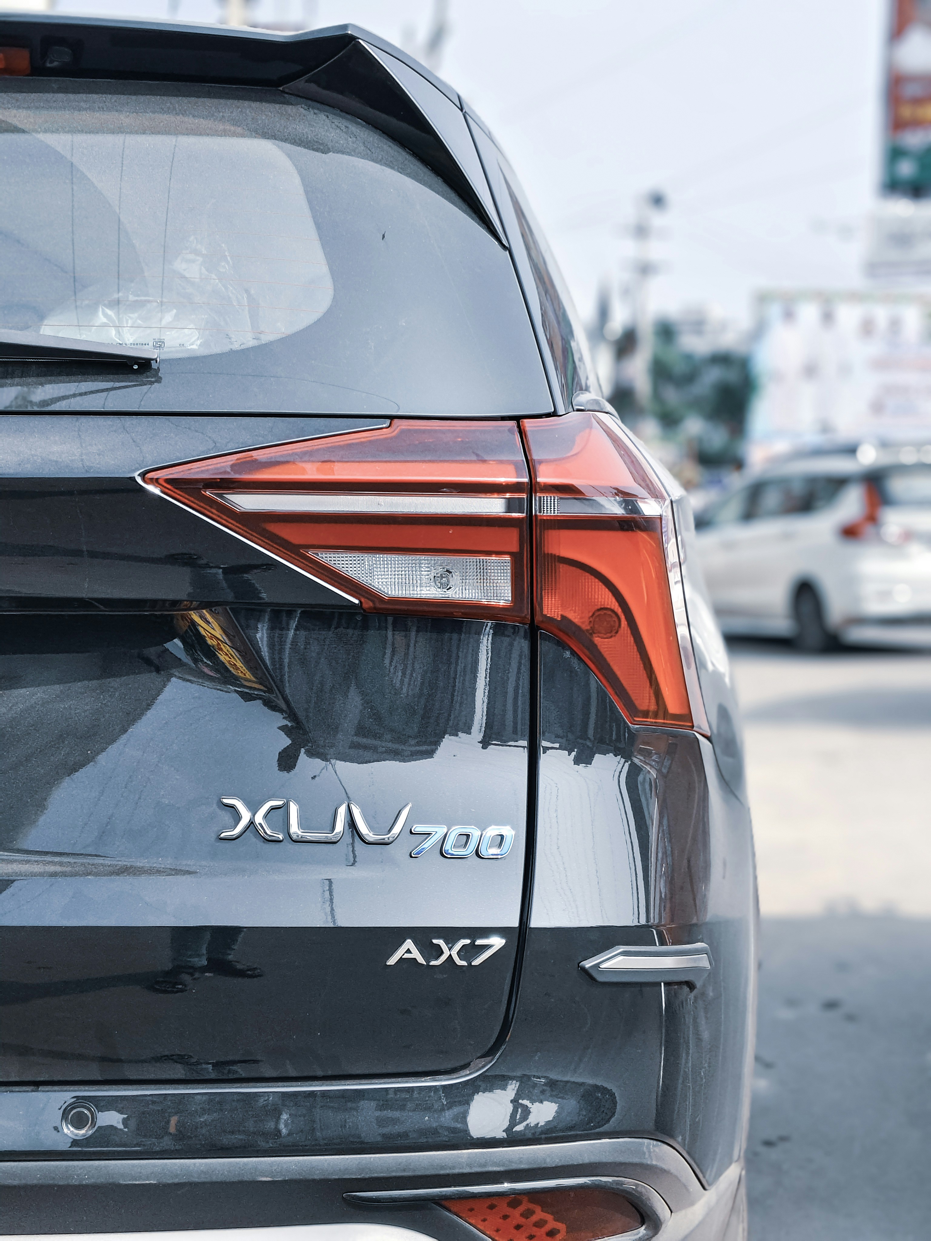 A close up of the tail end of a car photo – Free Nellore Image on Unsplash