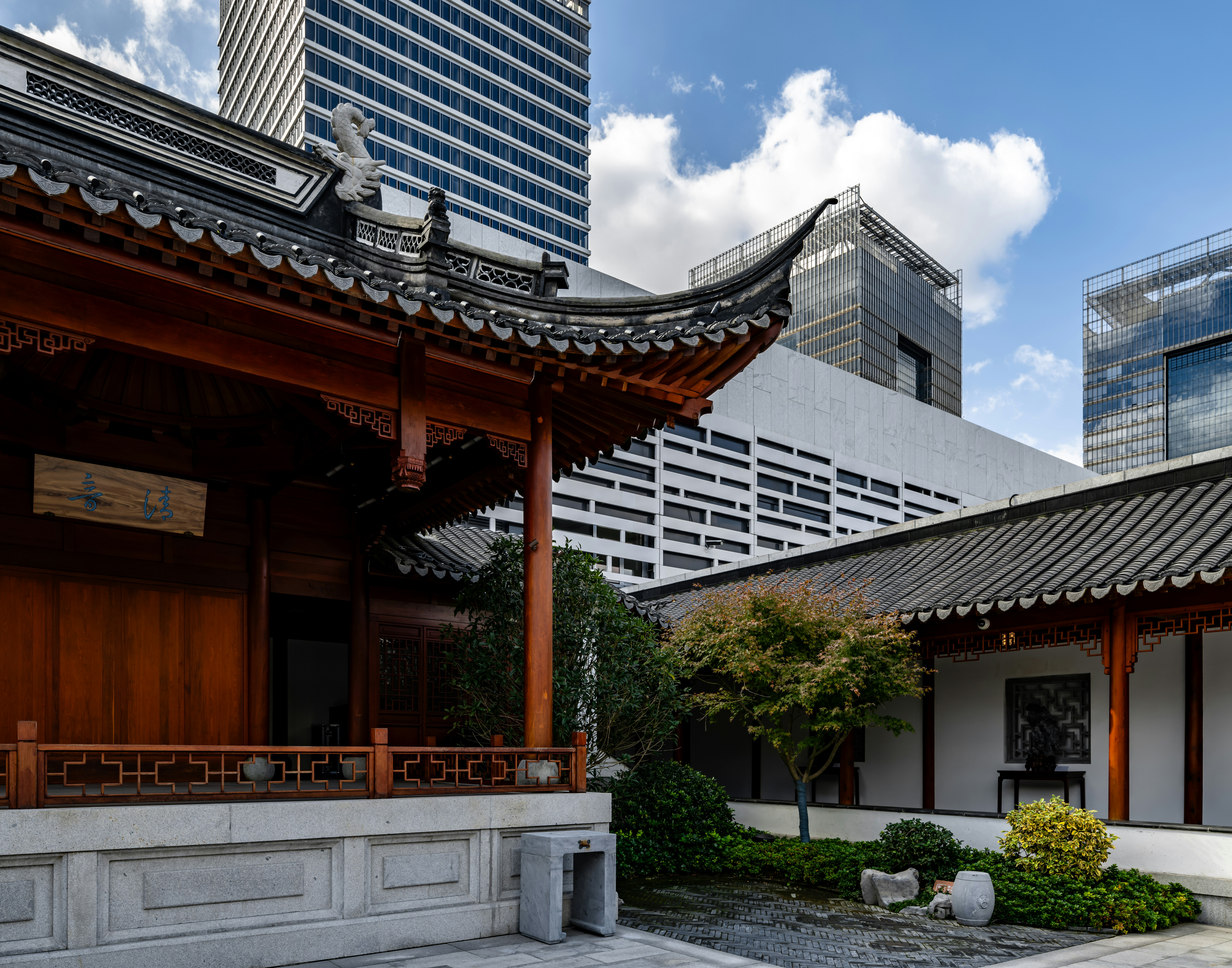 Traditional vs. Modern Market Research Methods