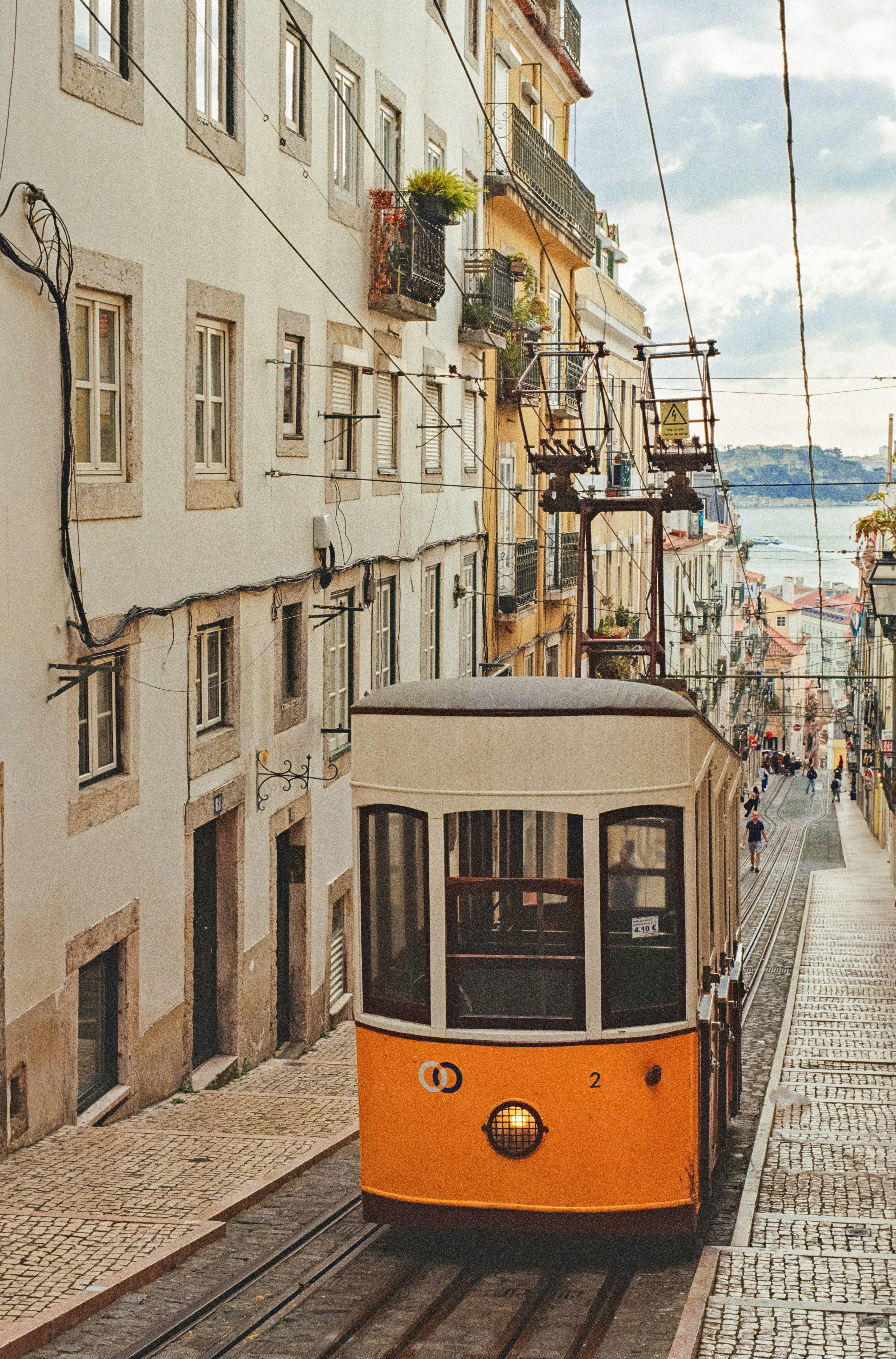 Photo by bethchobanova