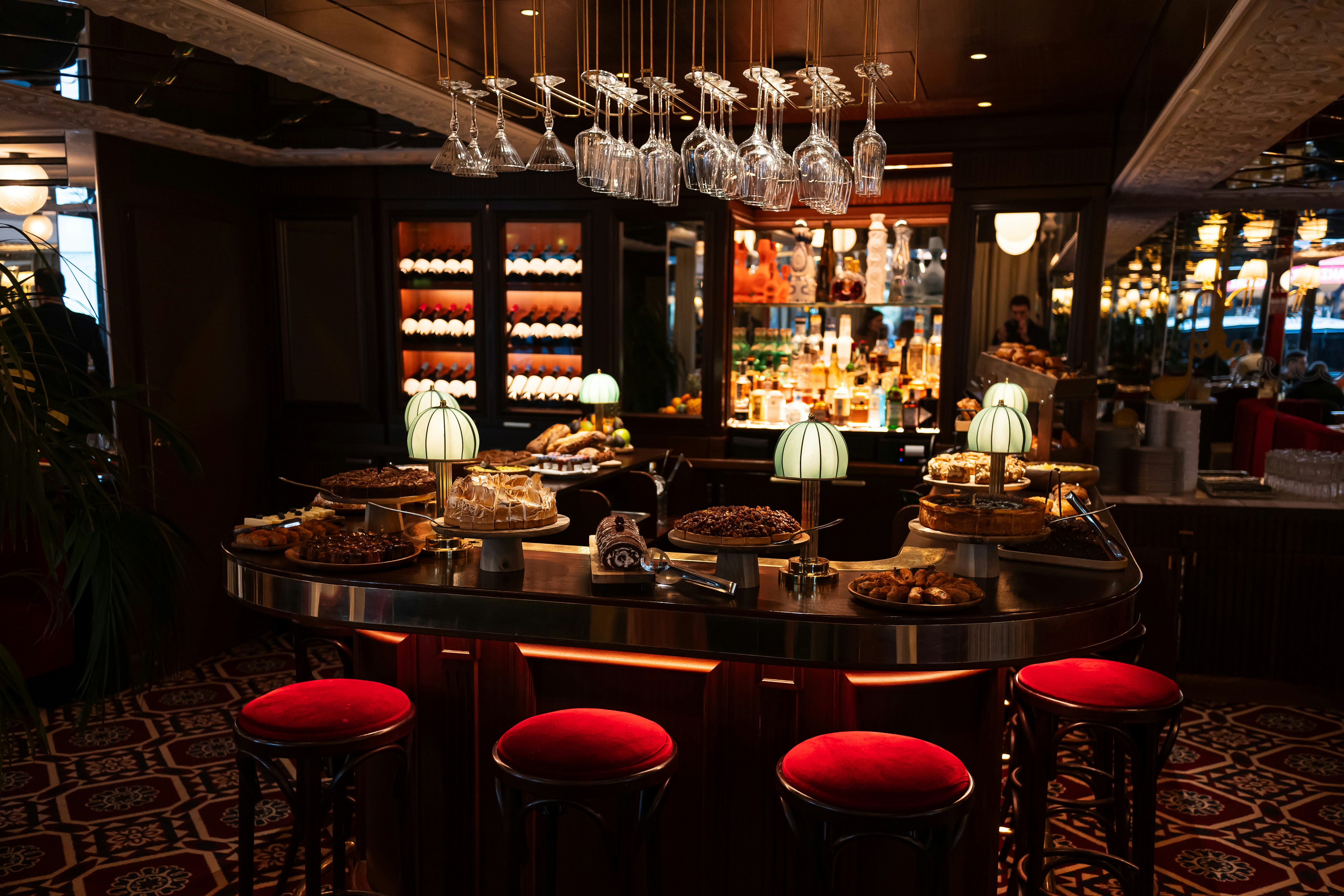 Paris et sa vie nocturne dans les bars branchés