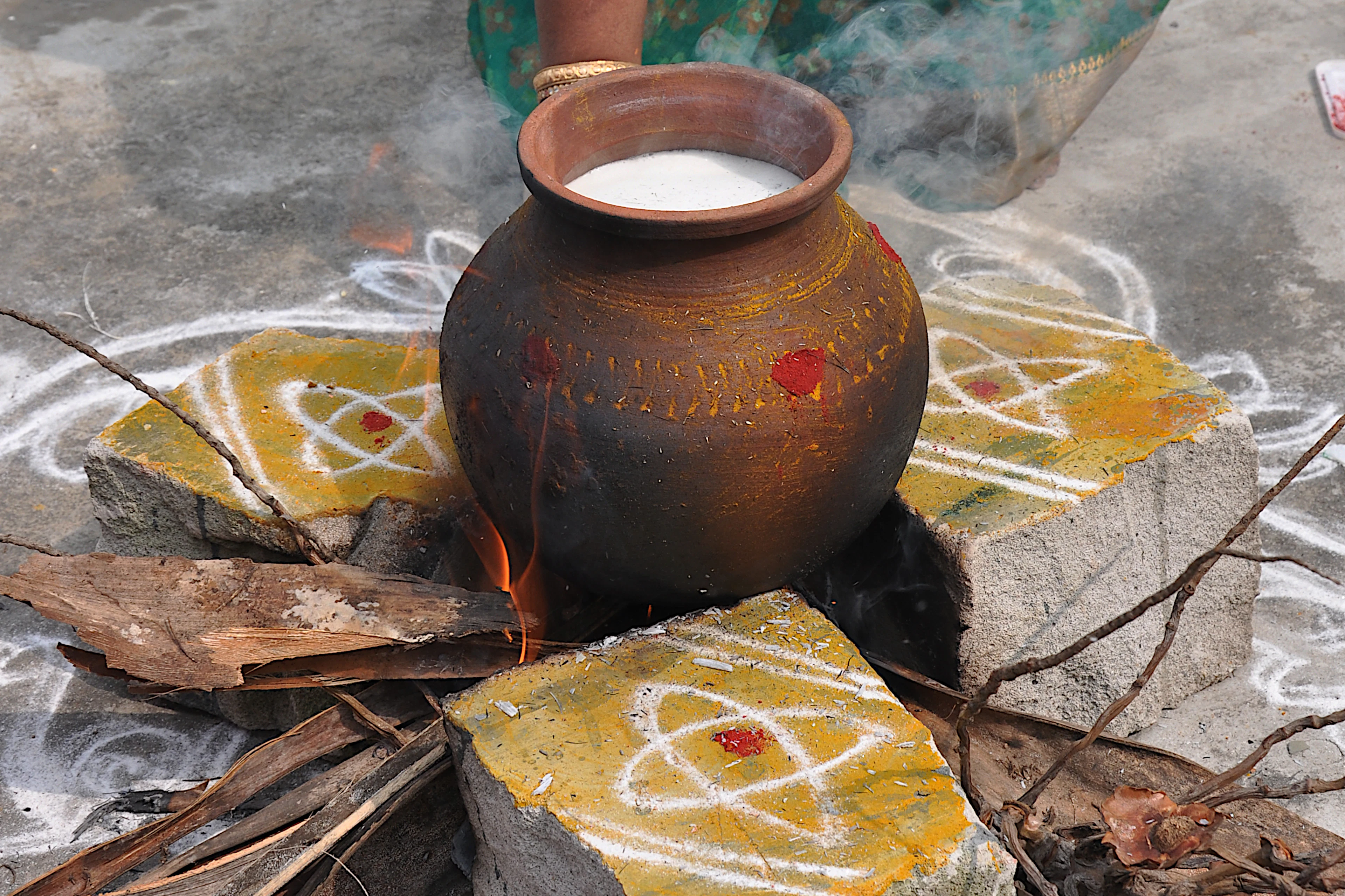 A decorated clay pot, as used for Pongal
