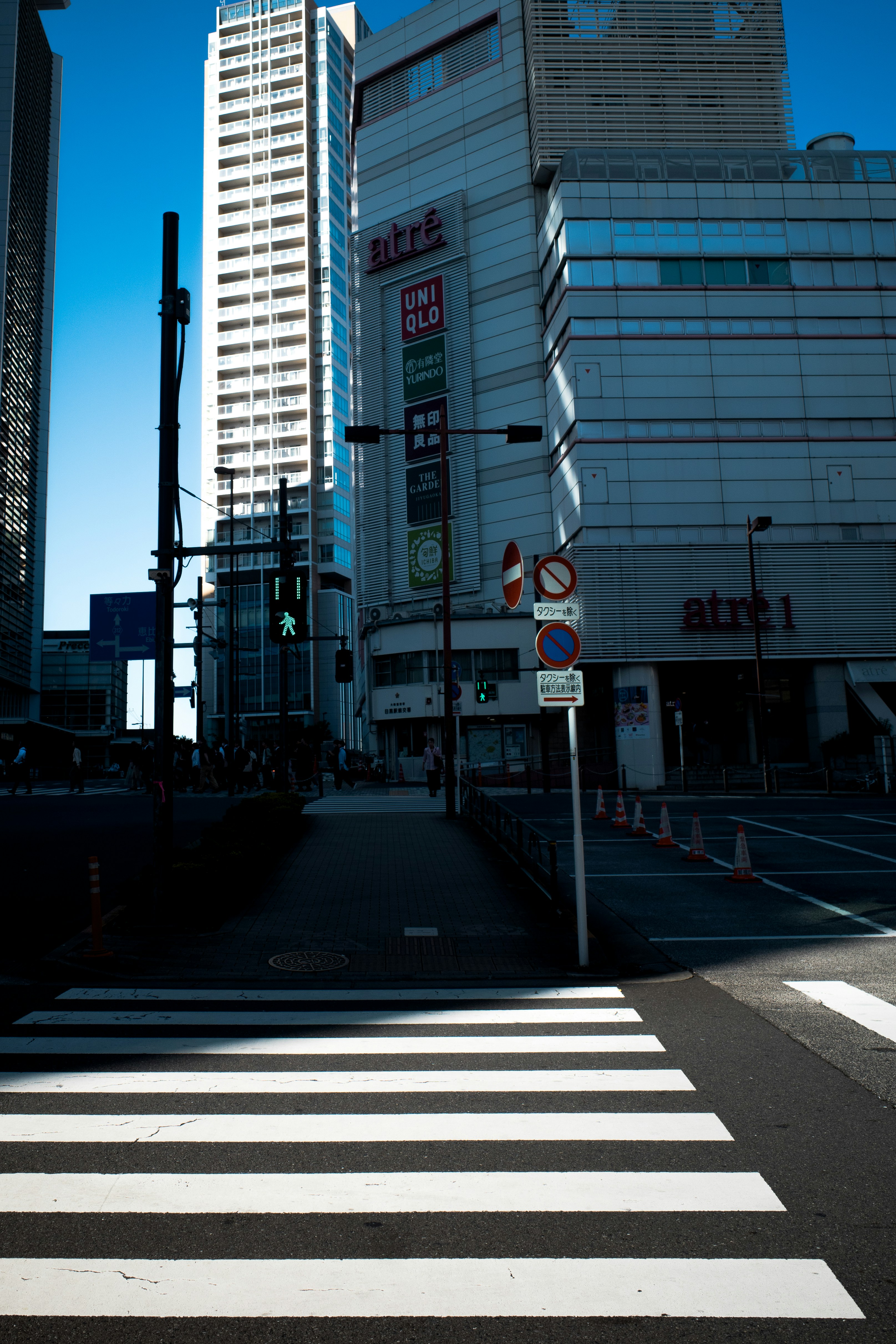 Photo by johnnyho_ho