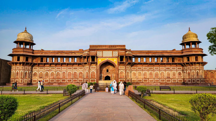 Top Cocktail Bars in Agra for a Properly Made Drink