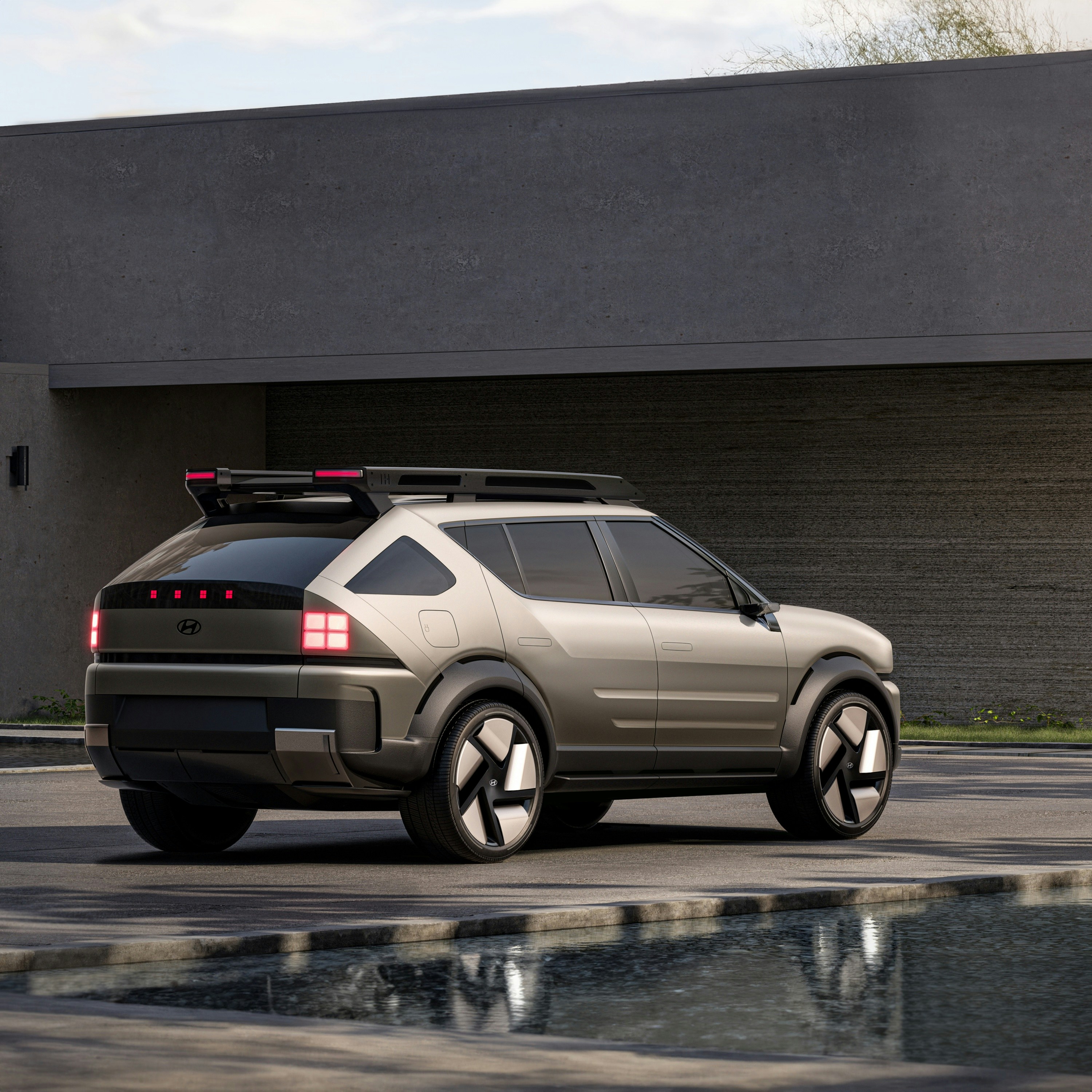 Photo of Hyundai Initium Tail Light