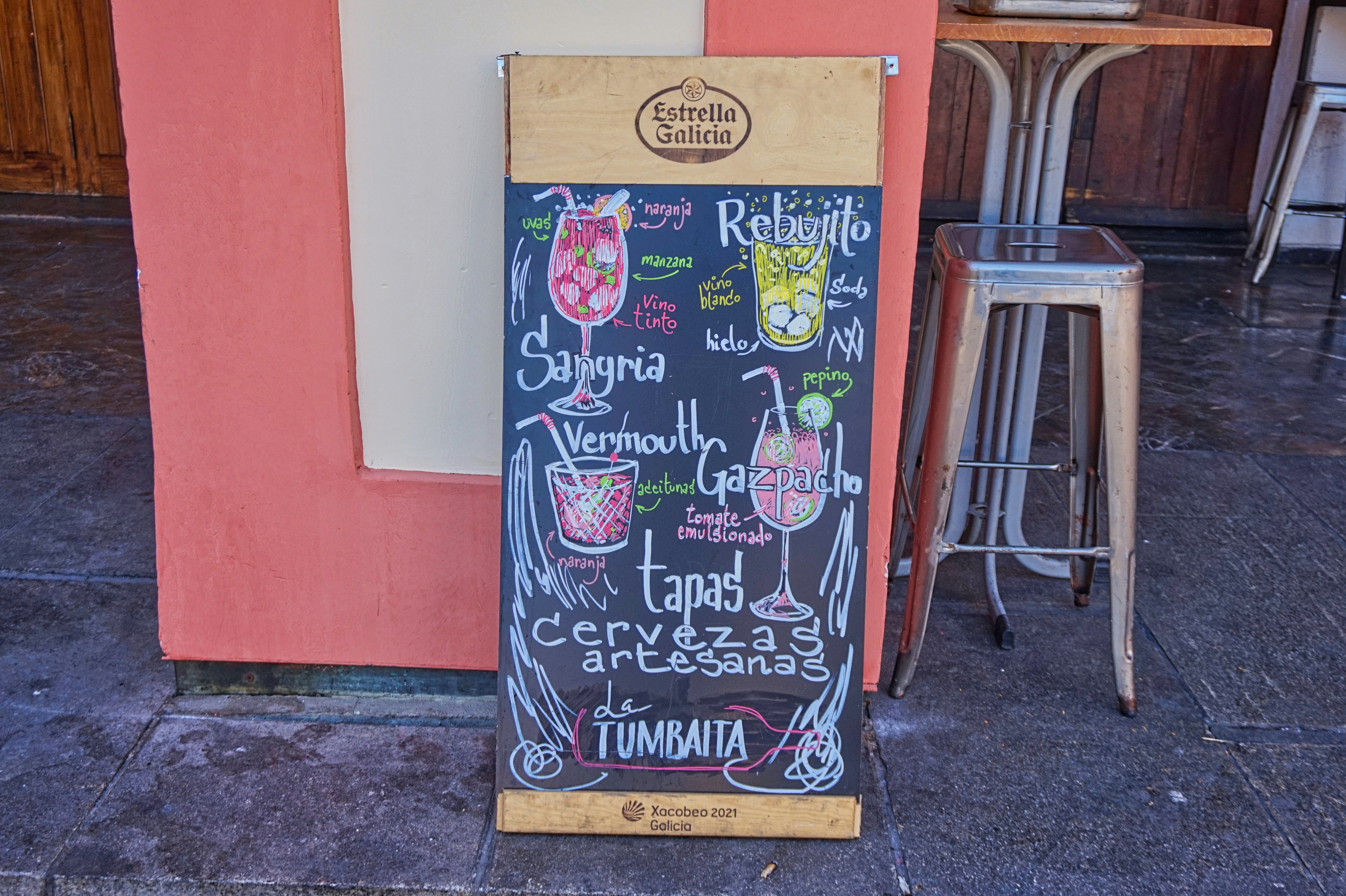 A colorful menu with Sangria, Vermouth and Tapas in Córdoba