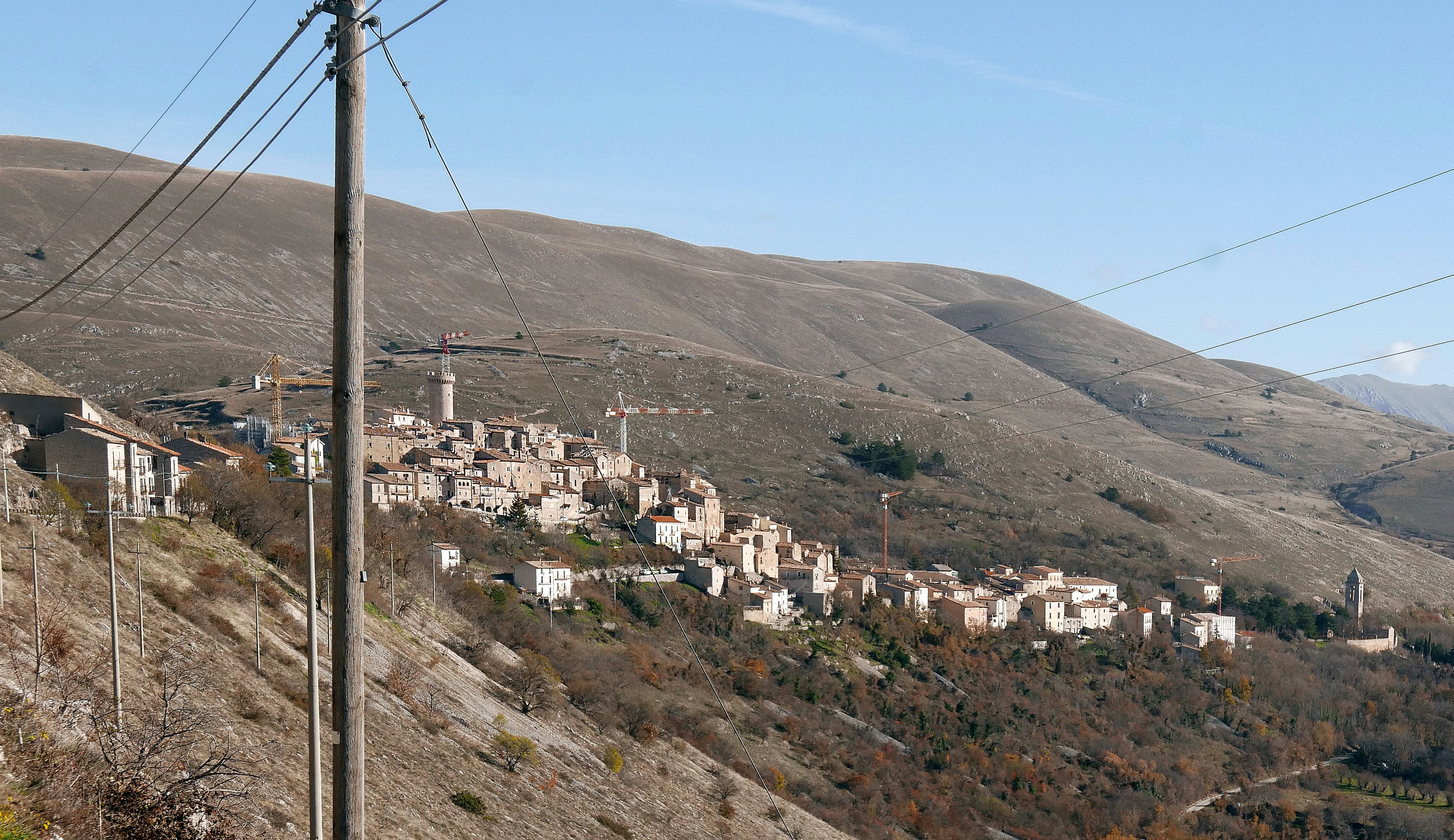 A view of a town on a mountain side
