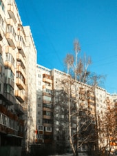 A very tall building with lots of windows