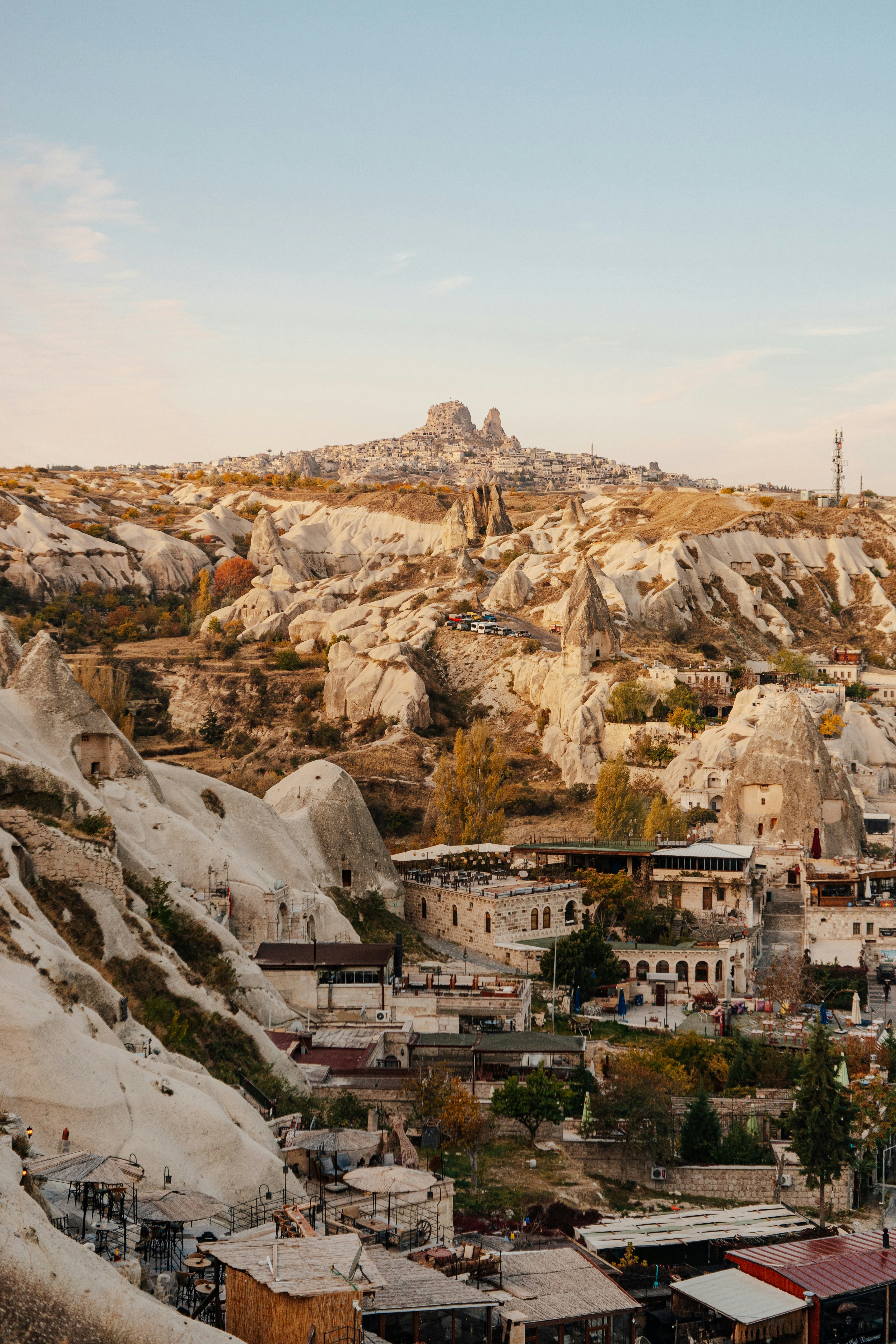 Photo by igorharrier