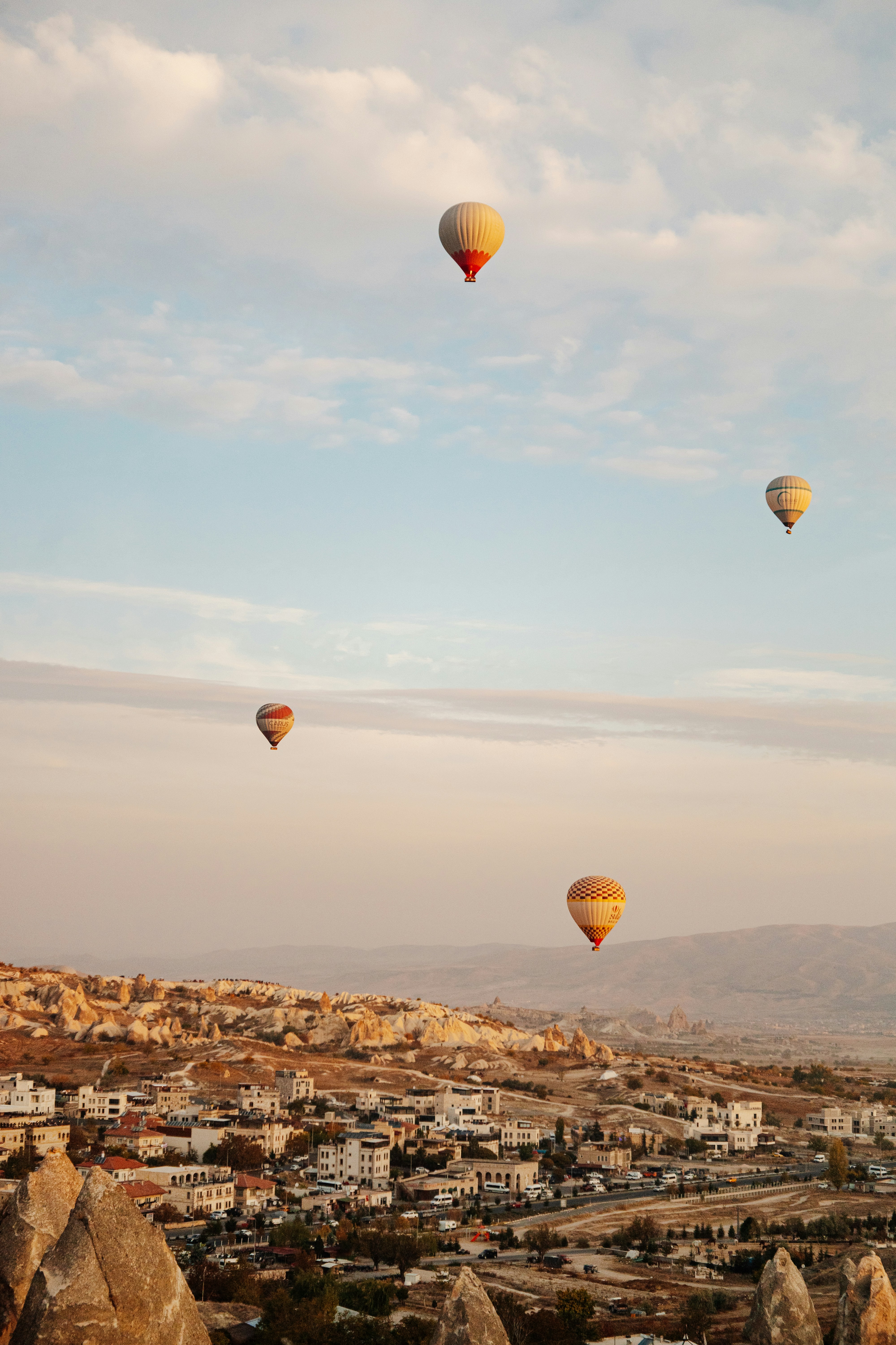 Photo by igorharrier