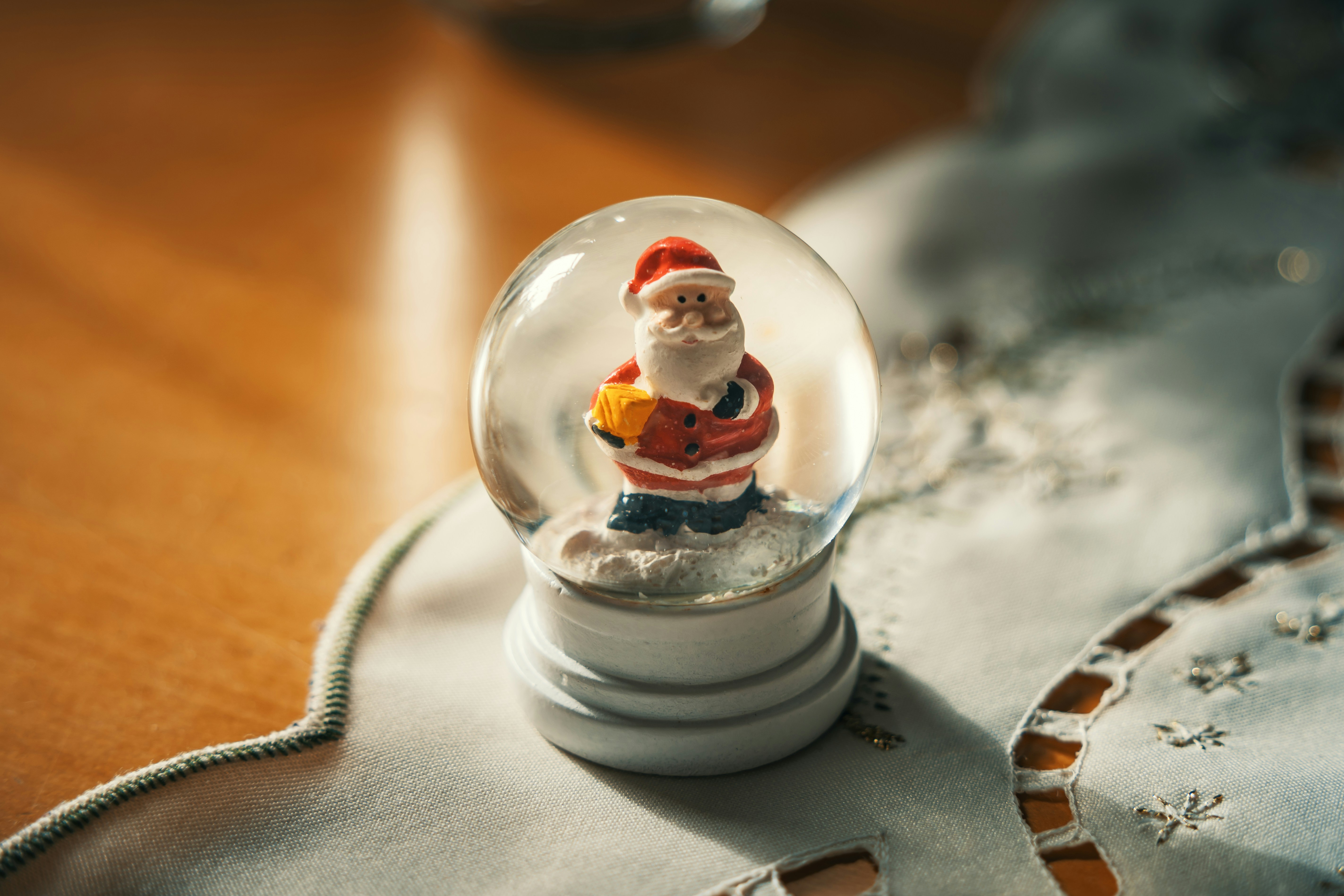 UPS Lags USPS, FedEx on Christmas Delivery Deadlines