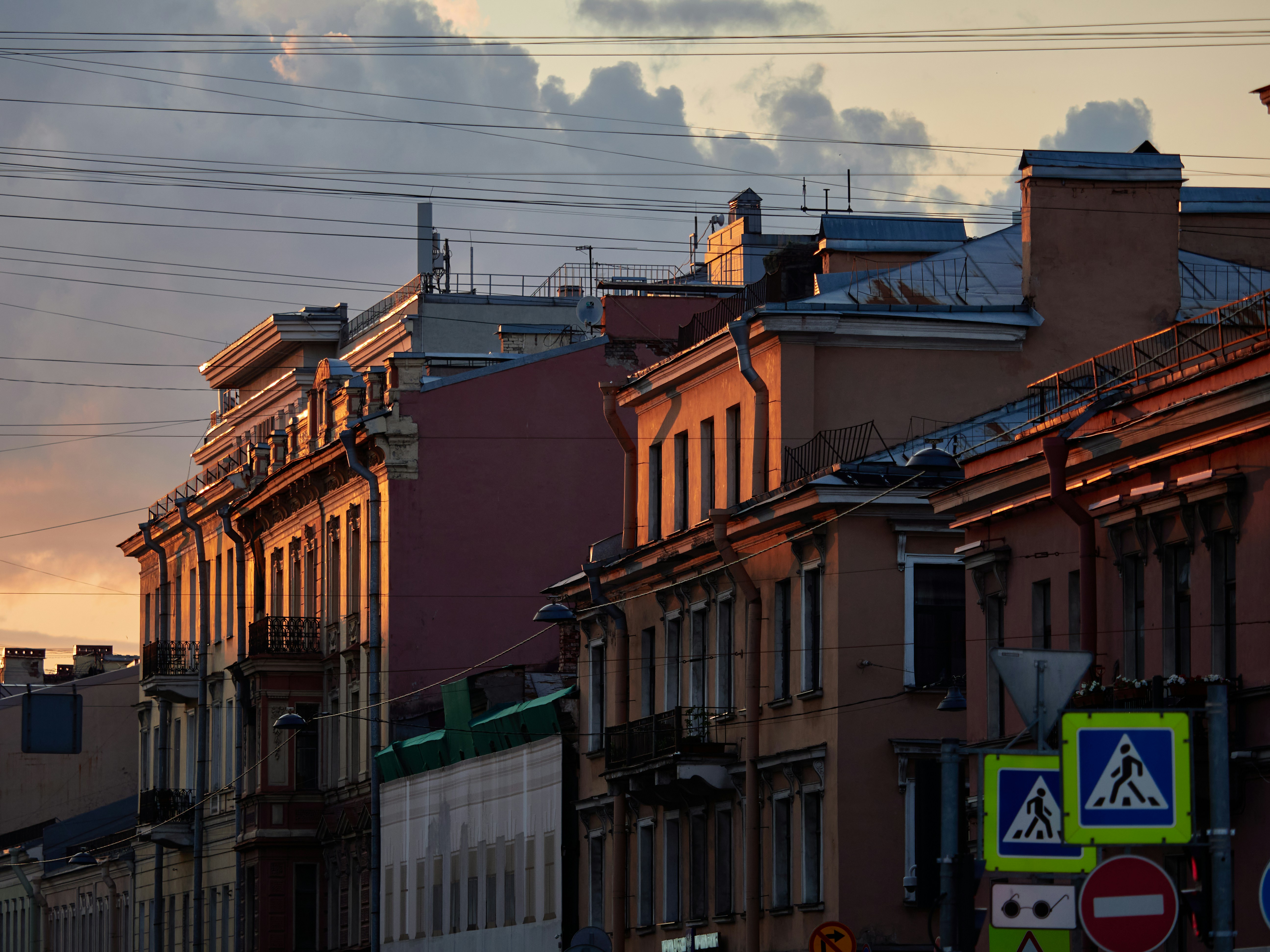 Photo by alekhinsasha