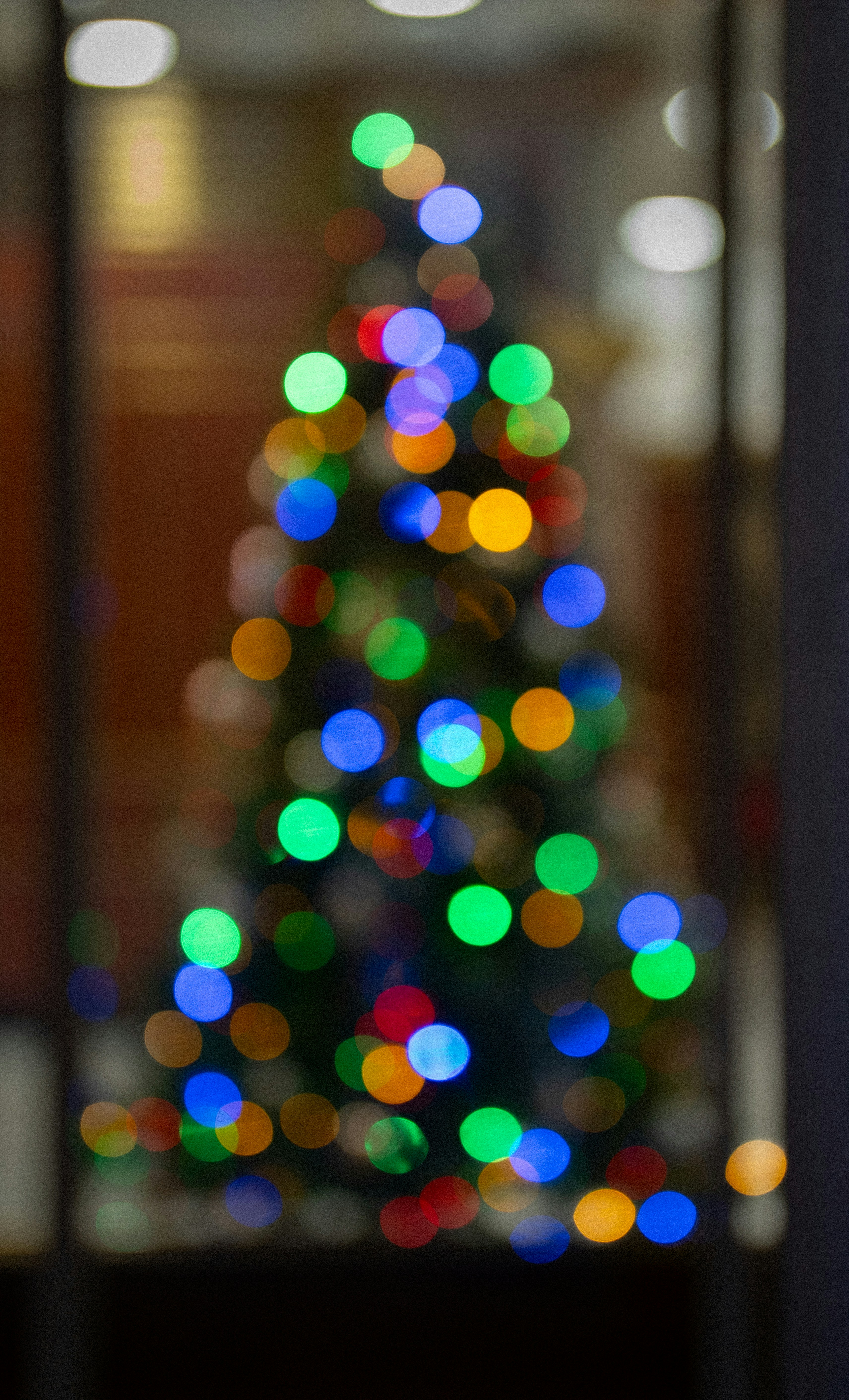 Christmas Home Room With Tree And Festive Bokeh Lighting, Blurred Holiday  Background Stock Photo, Picture and Royalty Free Image. Image 114330136., image size:3000x4946