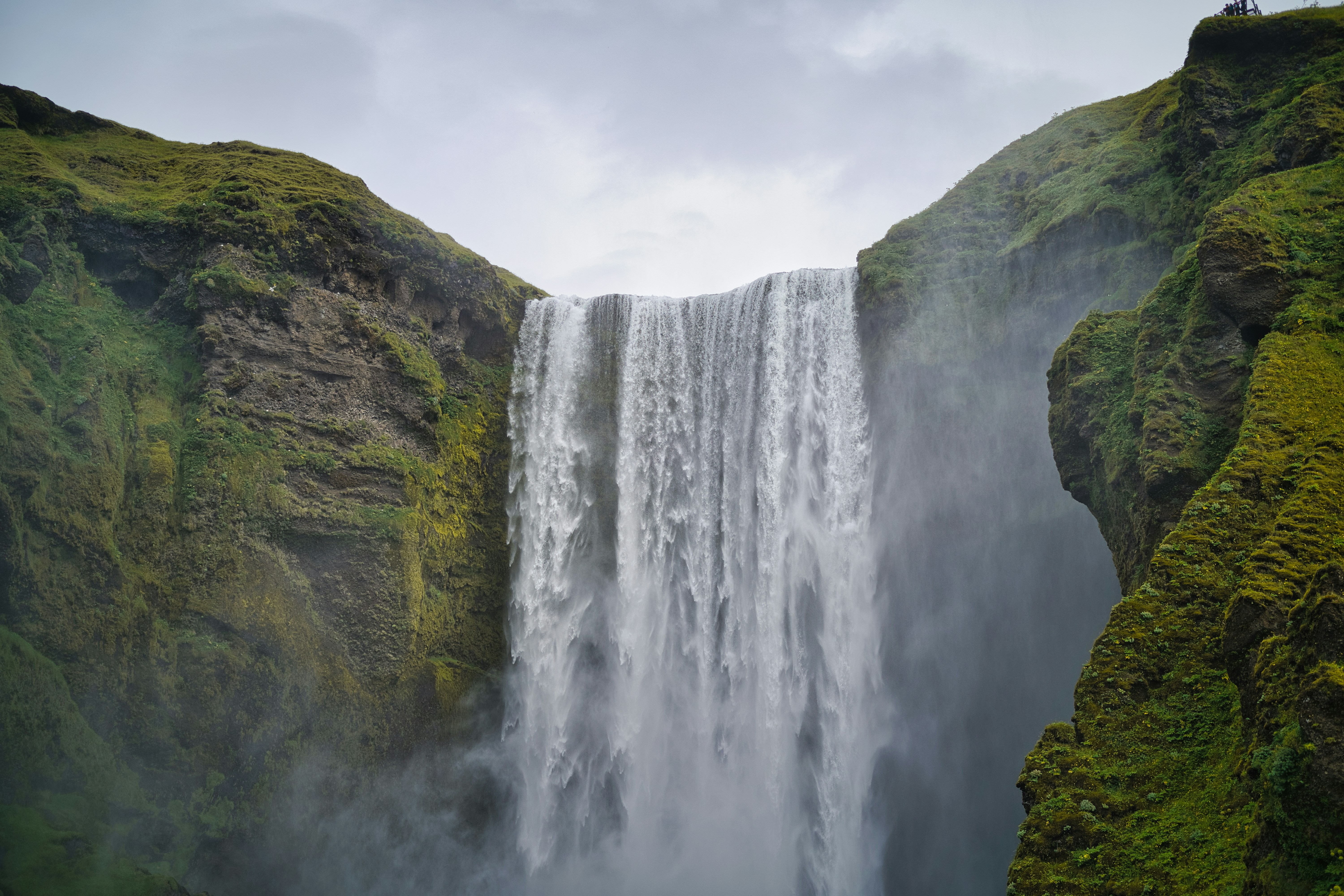 Photo by maksimshutov