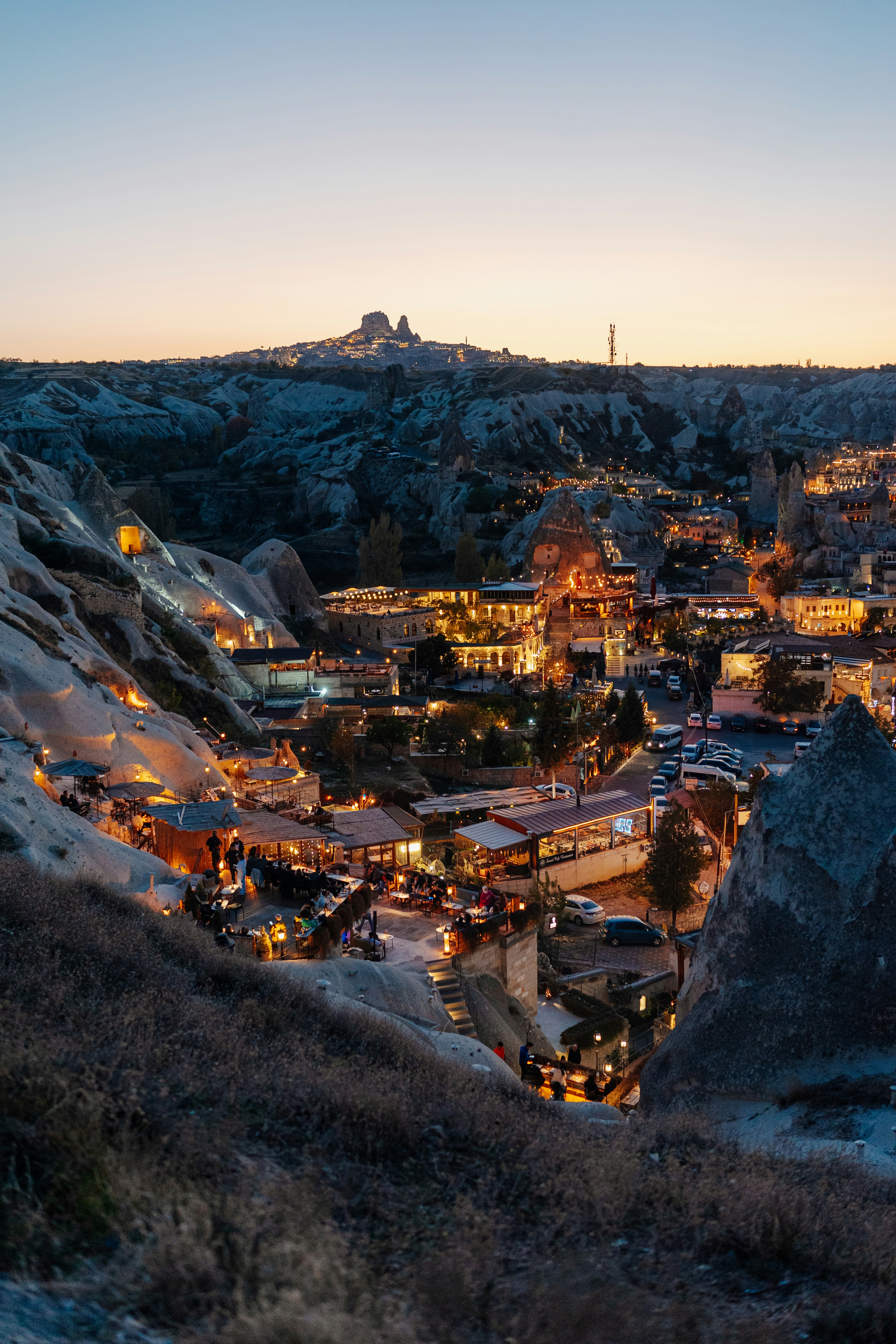 Photo by igorharrier