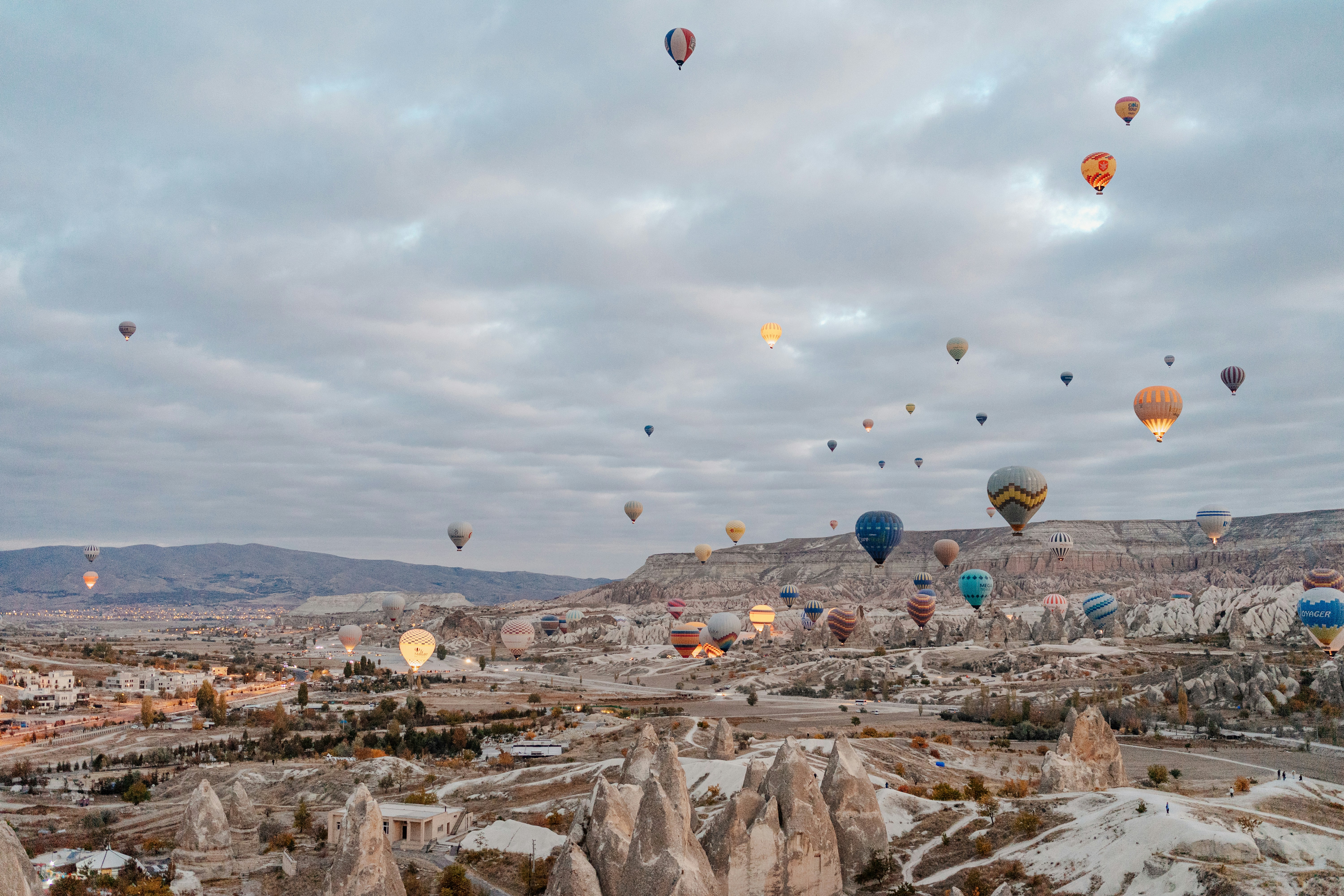 Photo by igorharrier