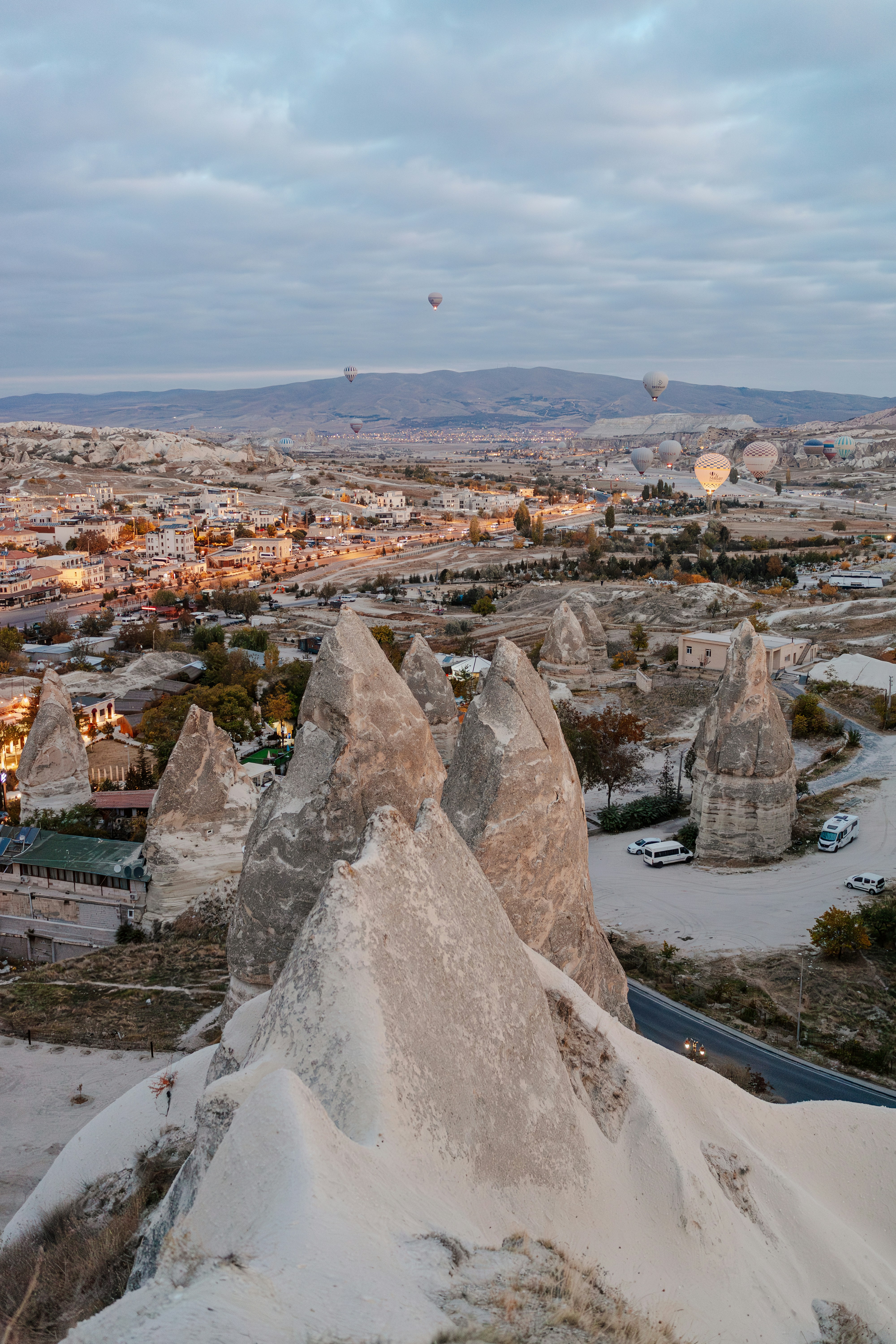 Photo by igorharrier