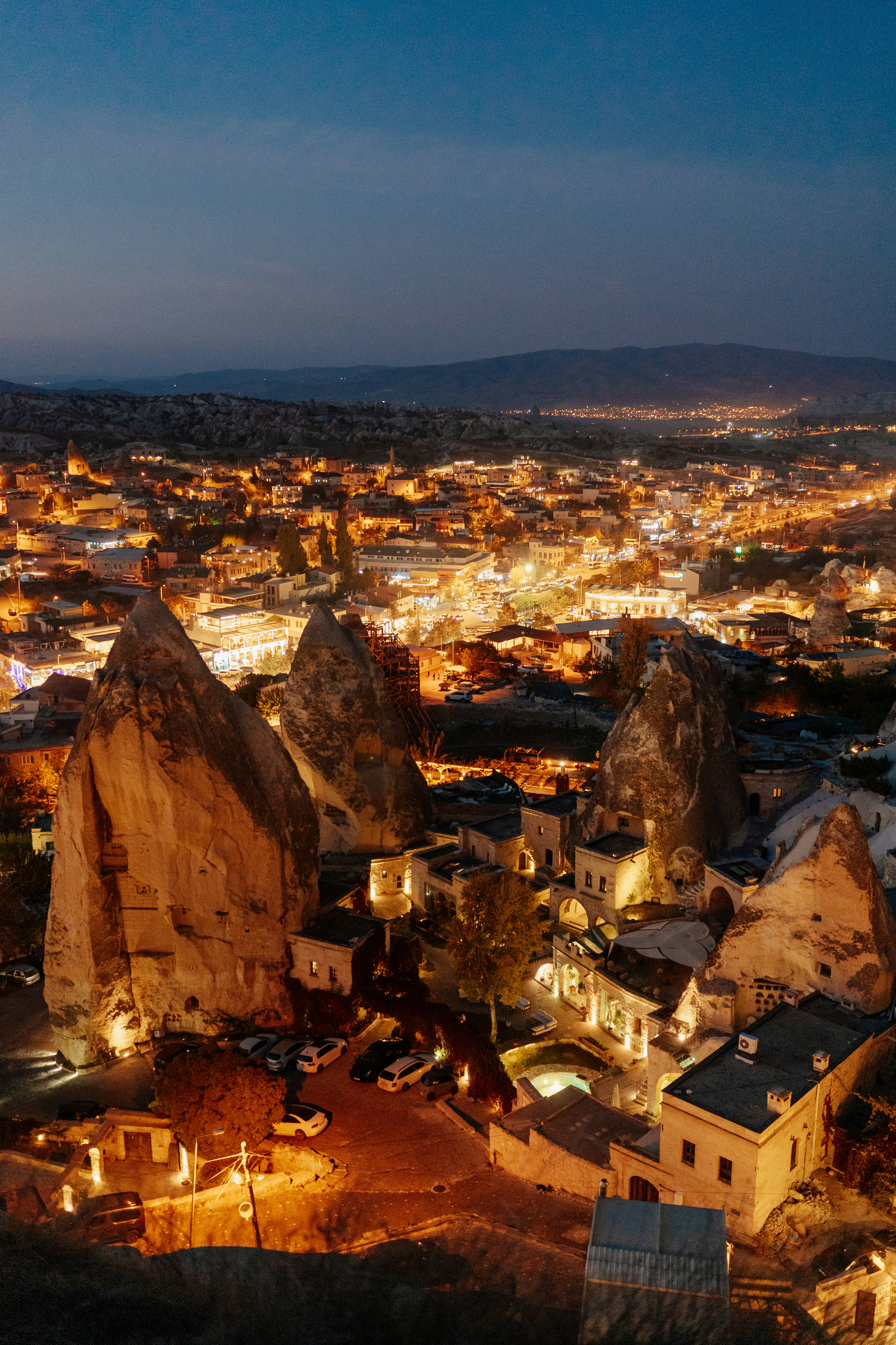 Photo by igorharrier