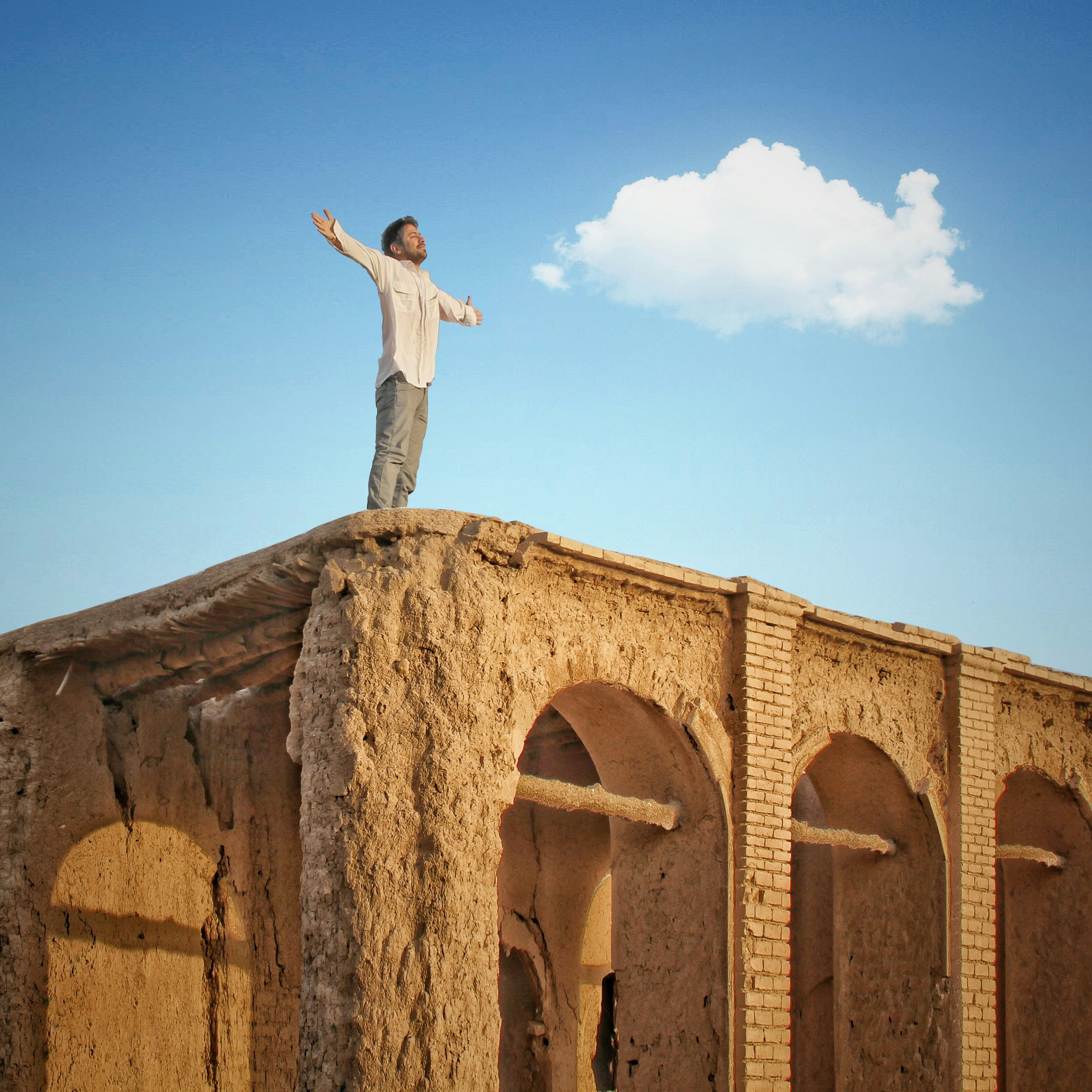 Photo by hasanalmasi