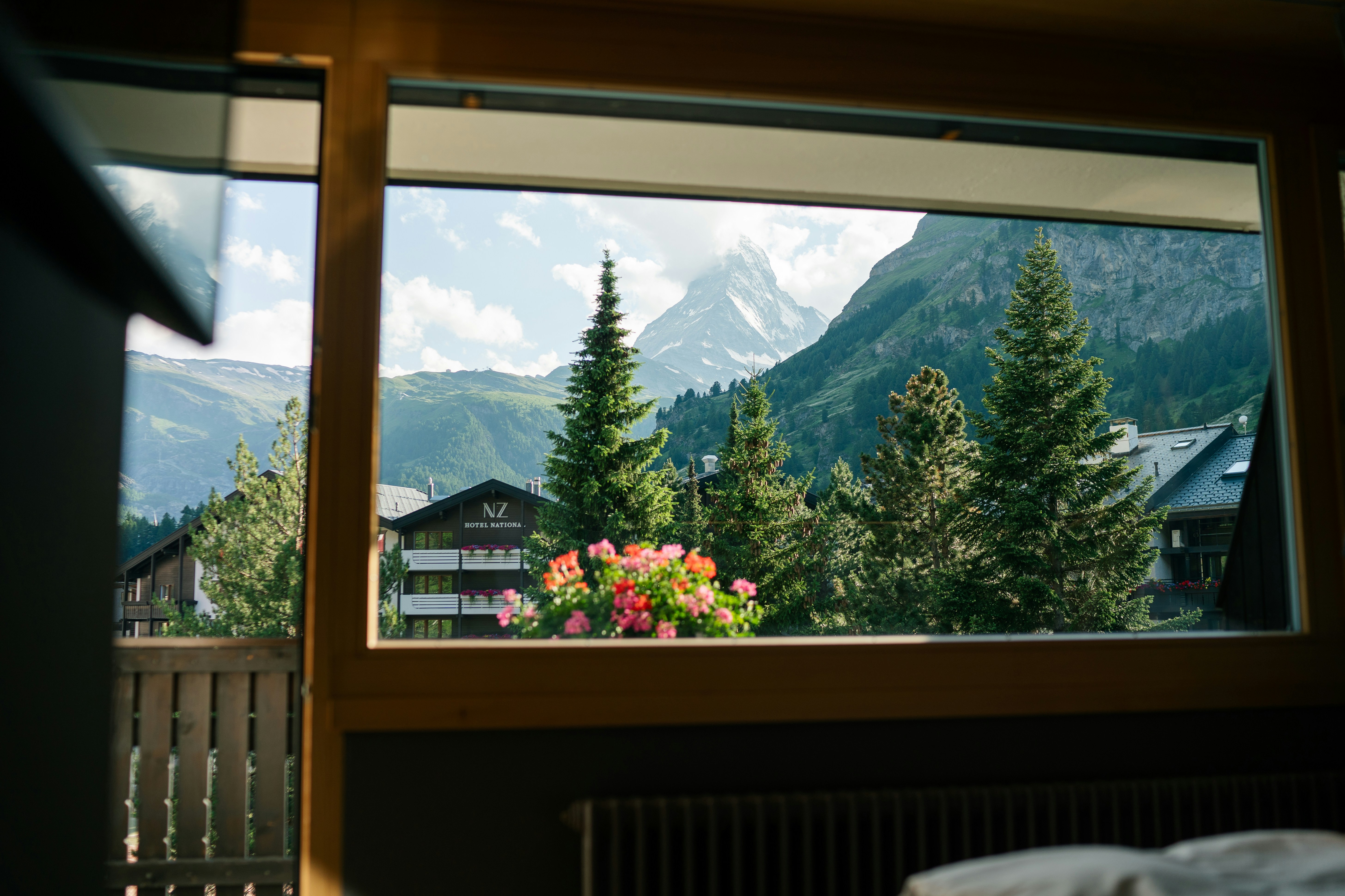 3-star hotel room with mountain view in Interlaken — Switzerland family holiday accommodation | Safari Sutra