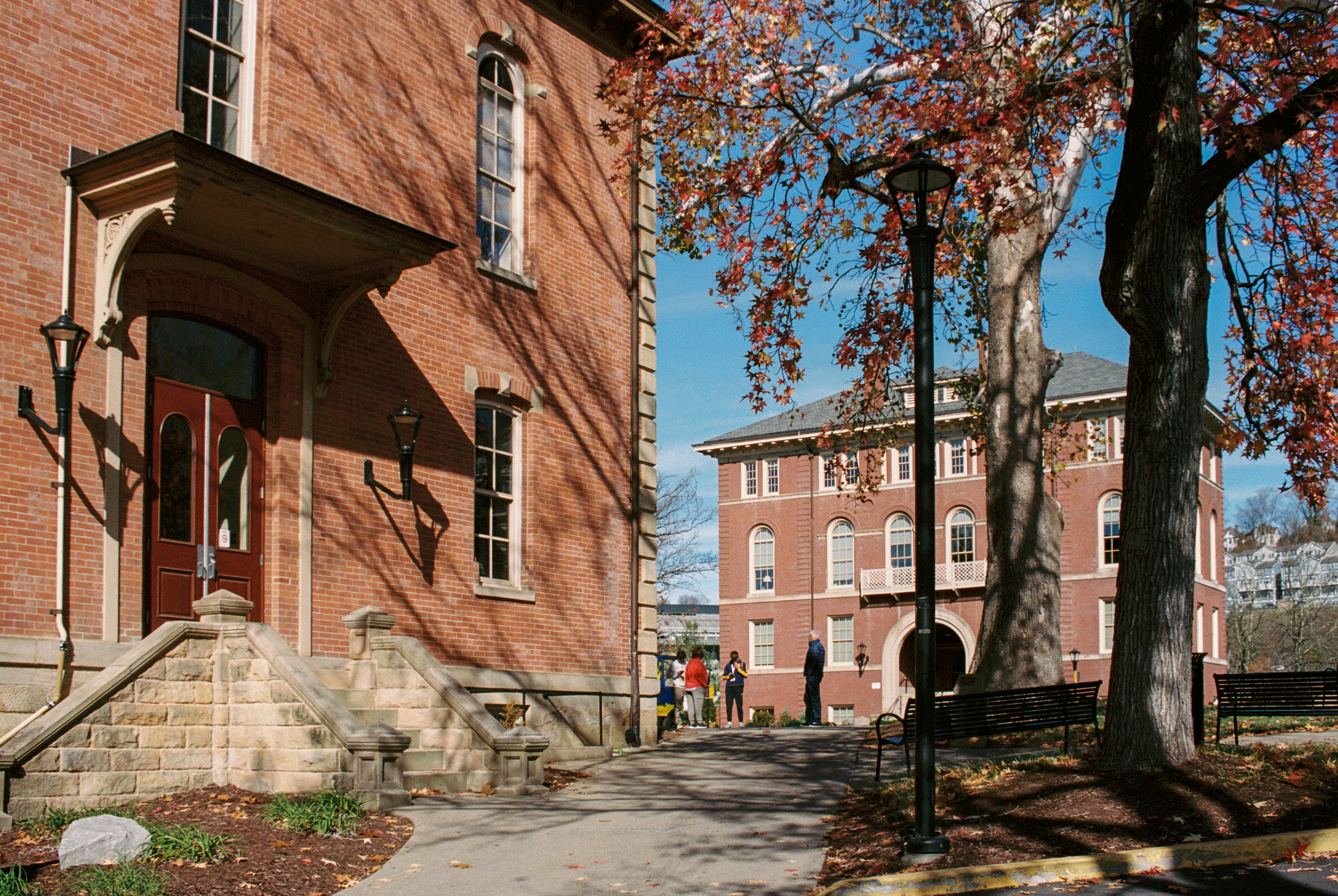 Photo by zhenyao_photo