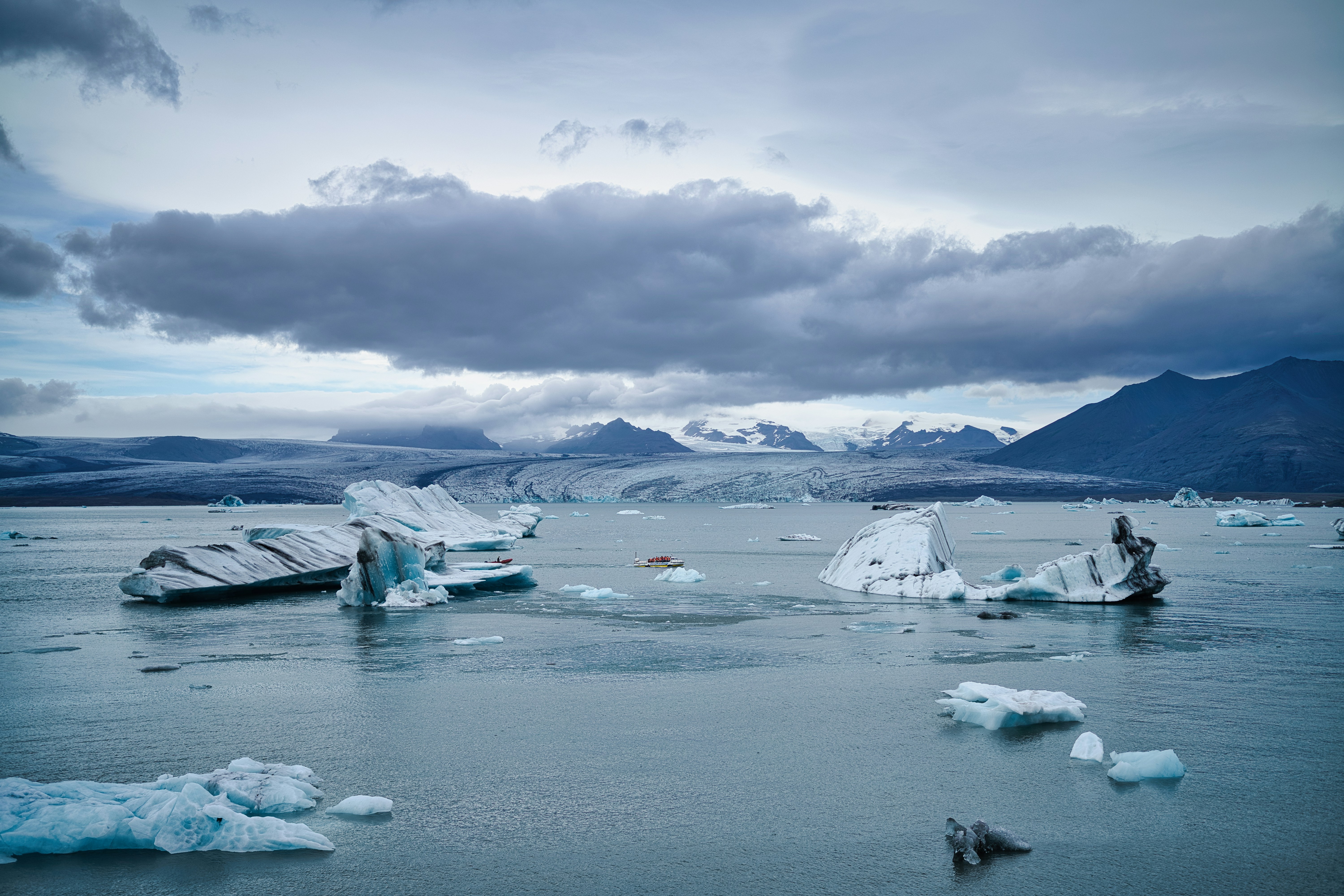 Photo by maksimshutov