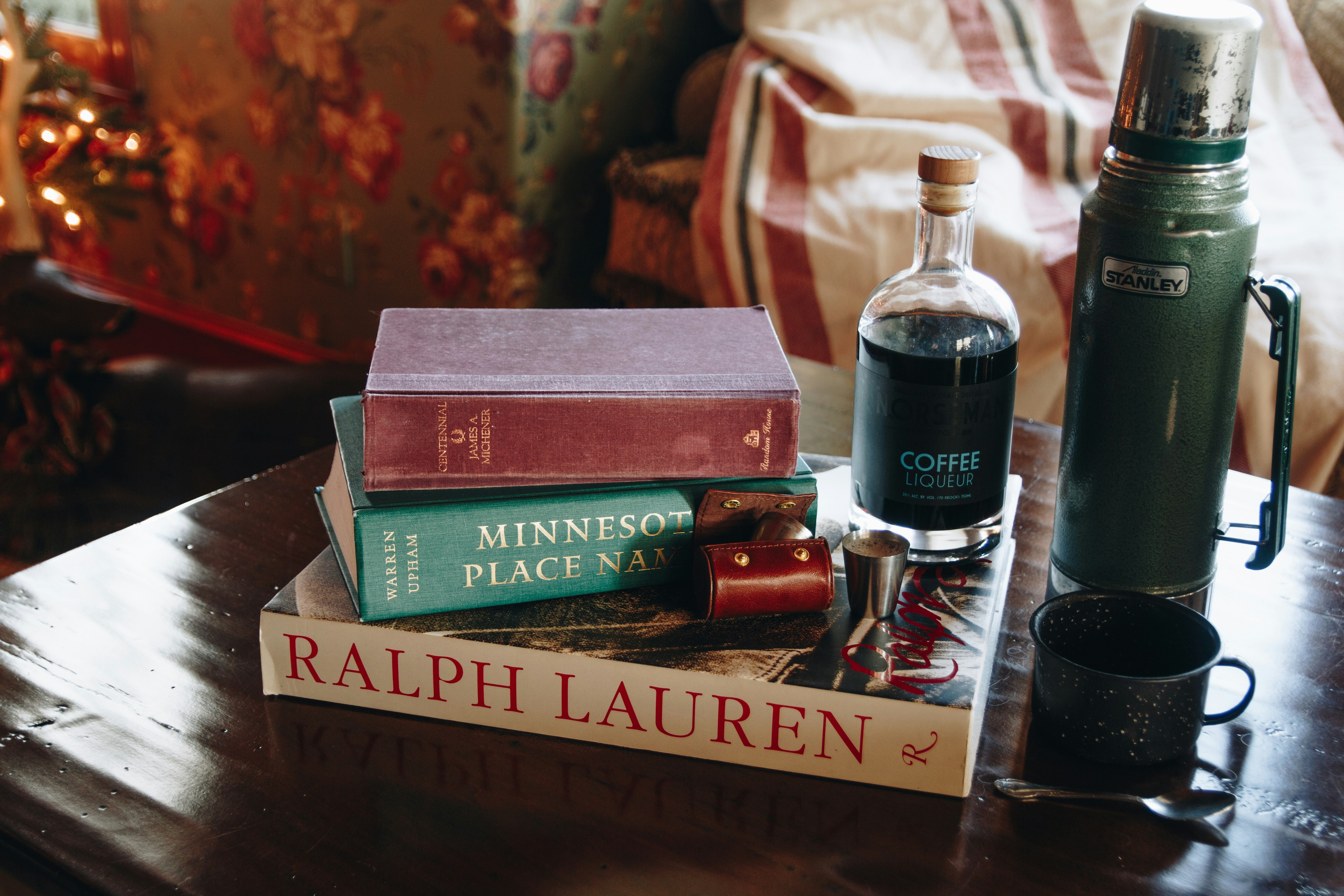 Premium rum raisins background