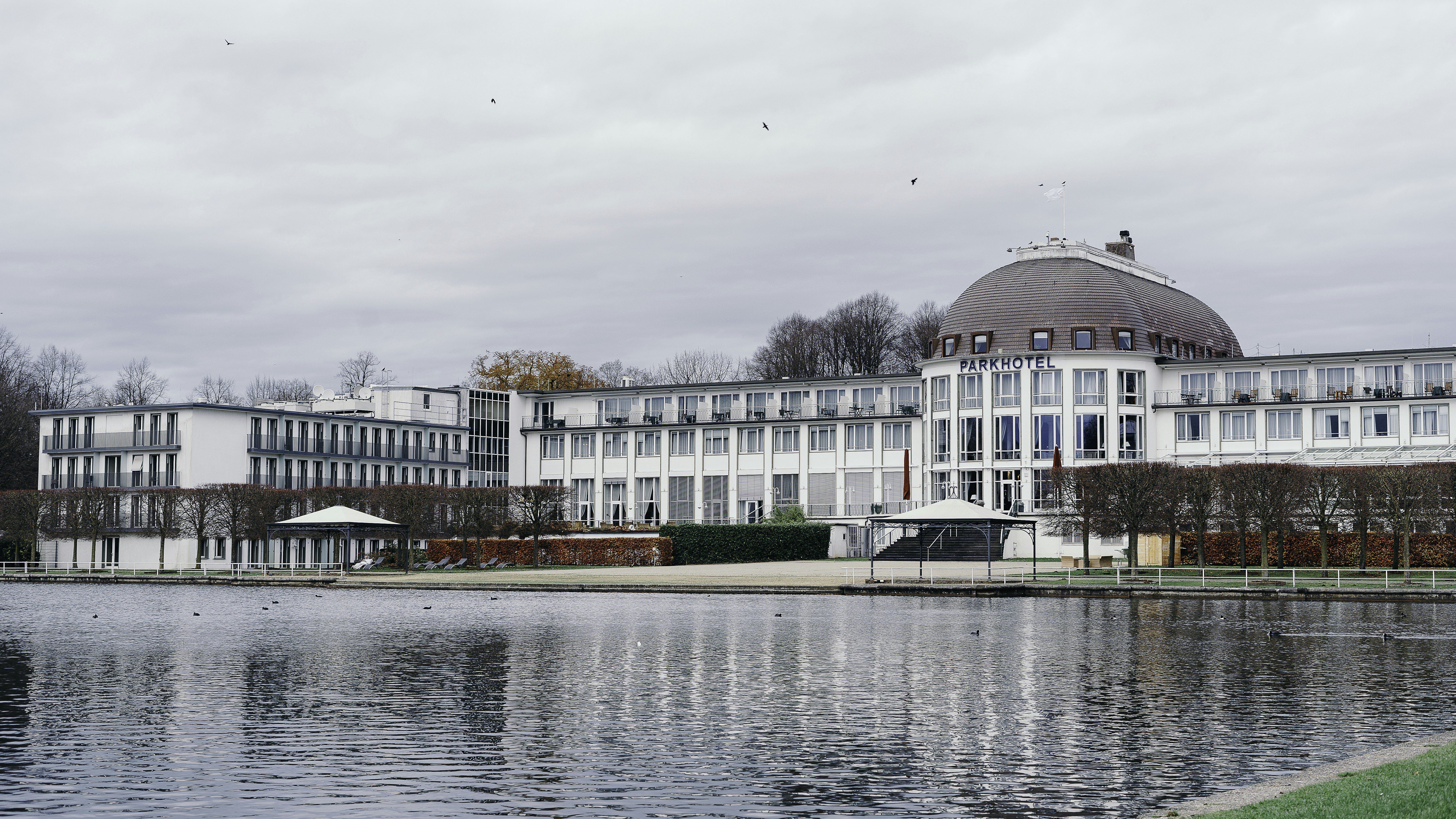 Photo by benjirokaneki