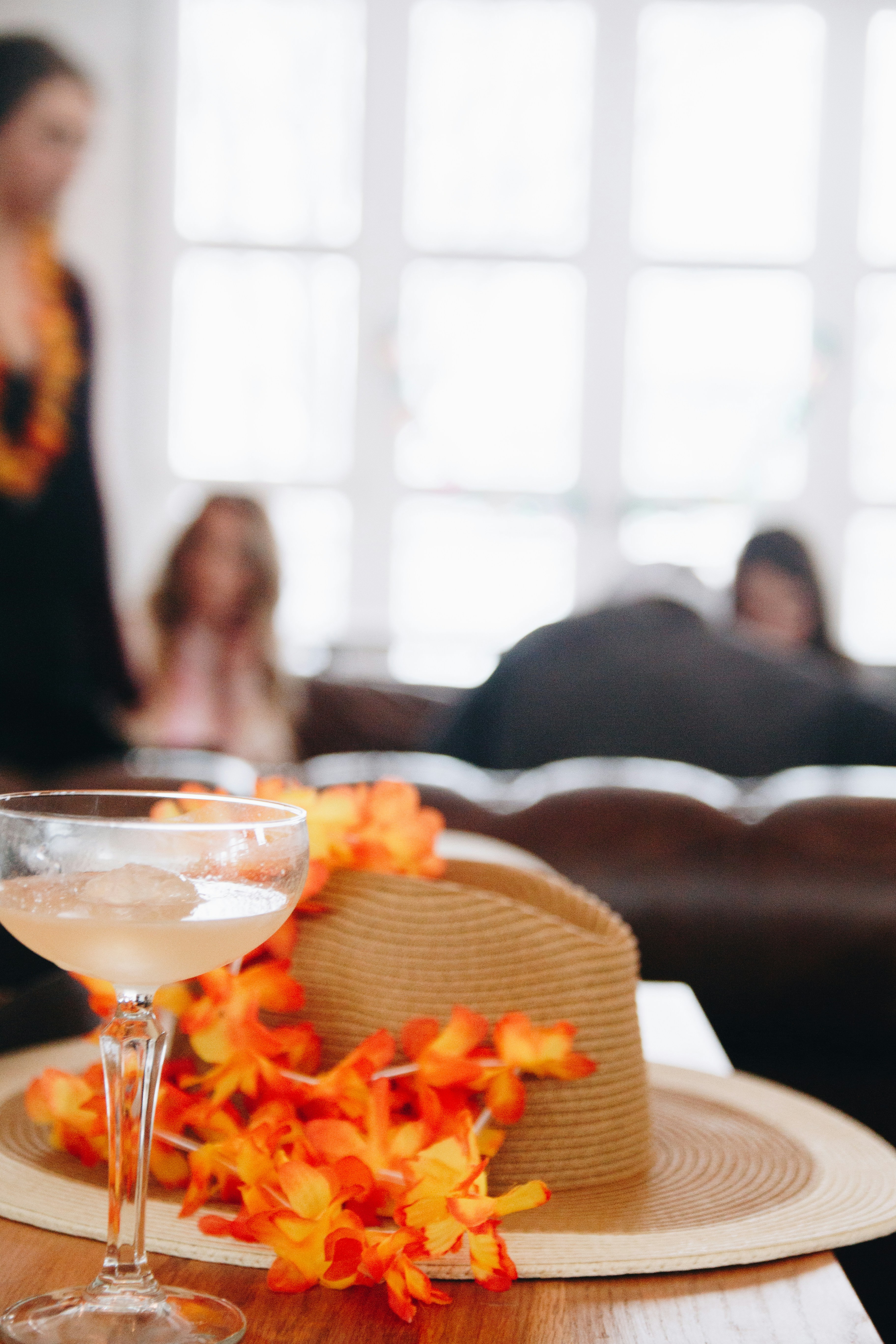 soft focus cocktail hour, wallpaper, Cocktail Hour Music: Choosing the Perfect Soundtrack 3