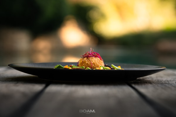 Assiette noire